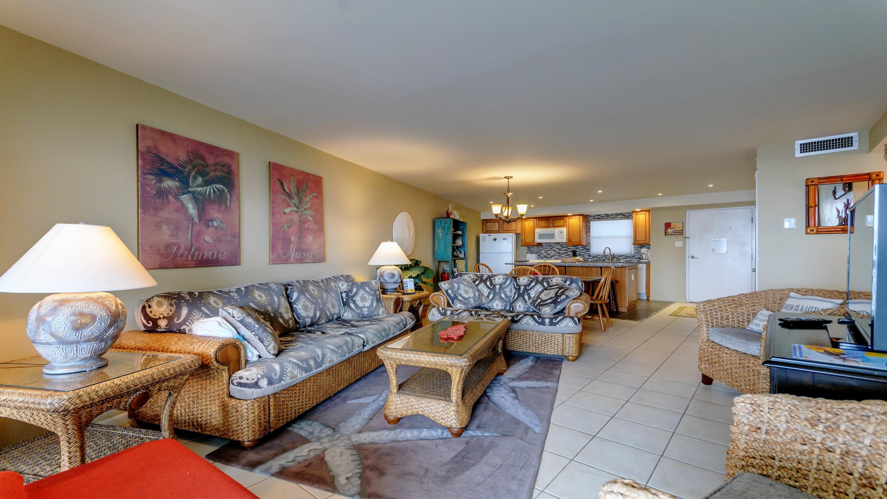 EL MATADOR CONDO - Residential