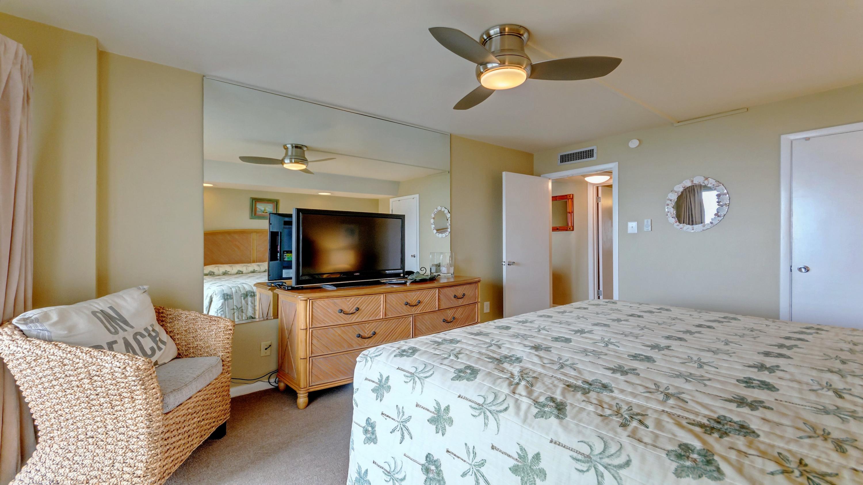 EL MATADOR CONDO - Residential