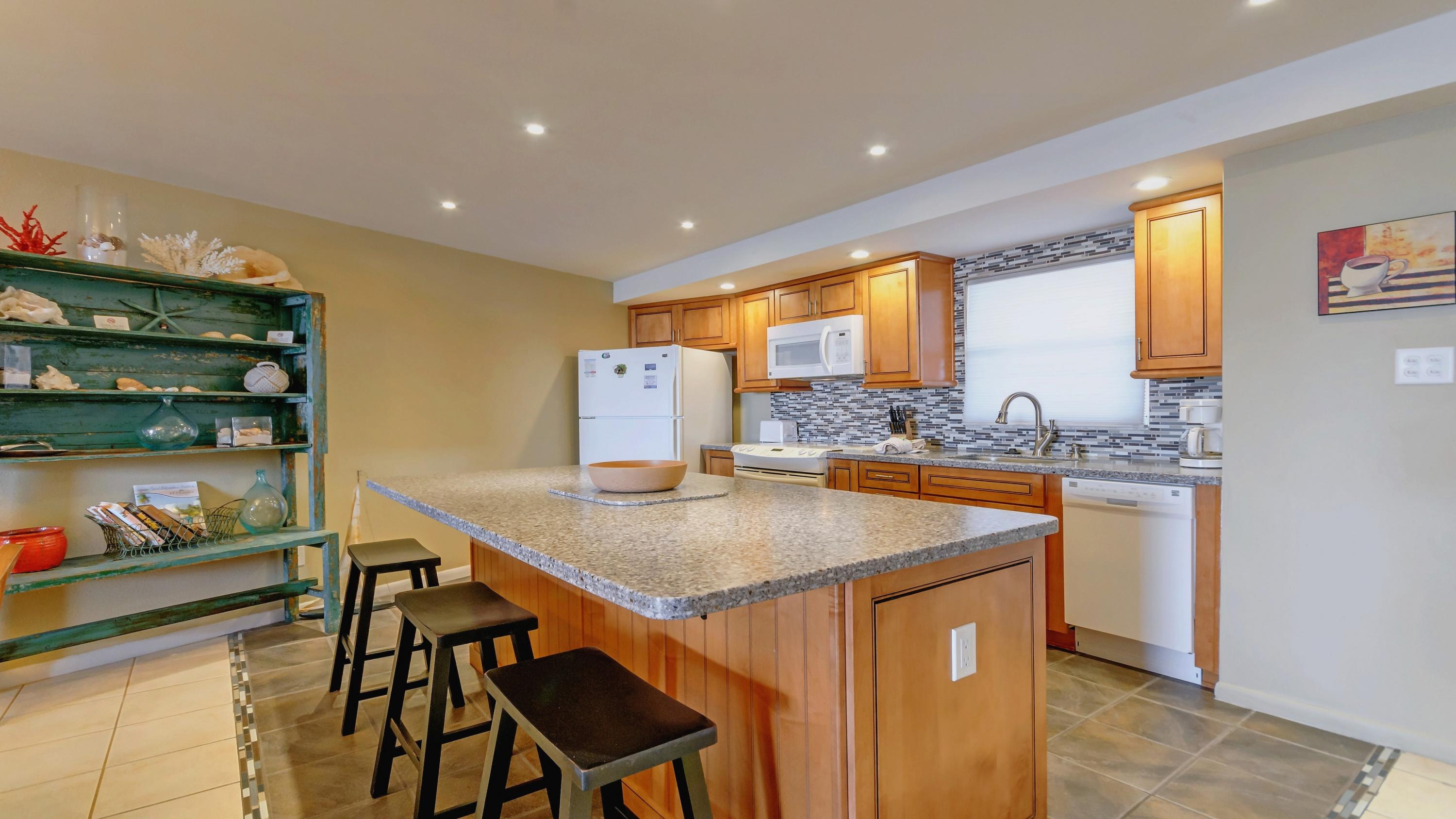 EL MATADOR CONDO - Residential