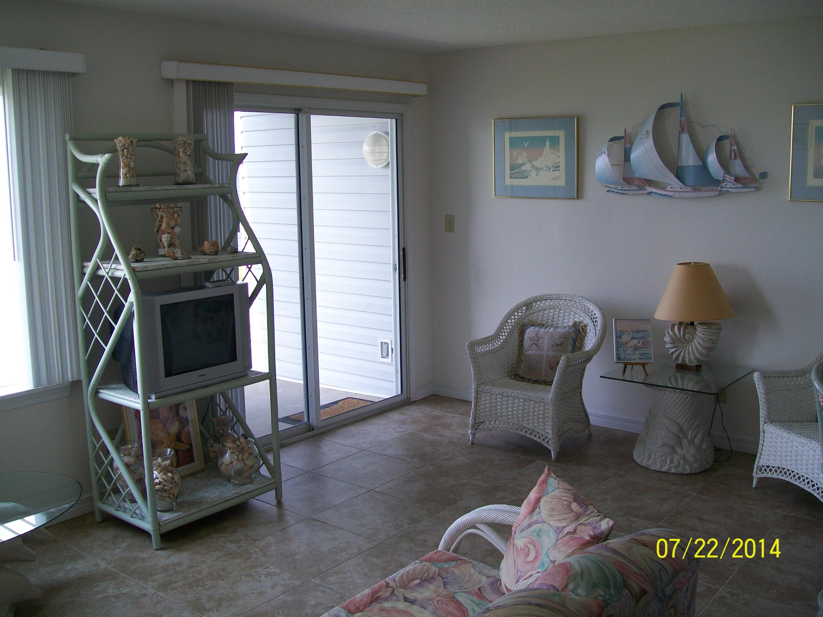 FINISTERRA CONDO - Residential Lease