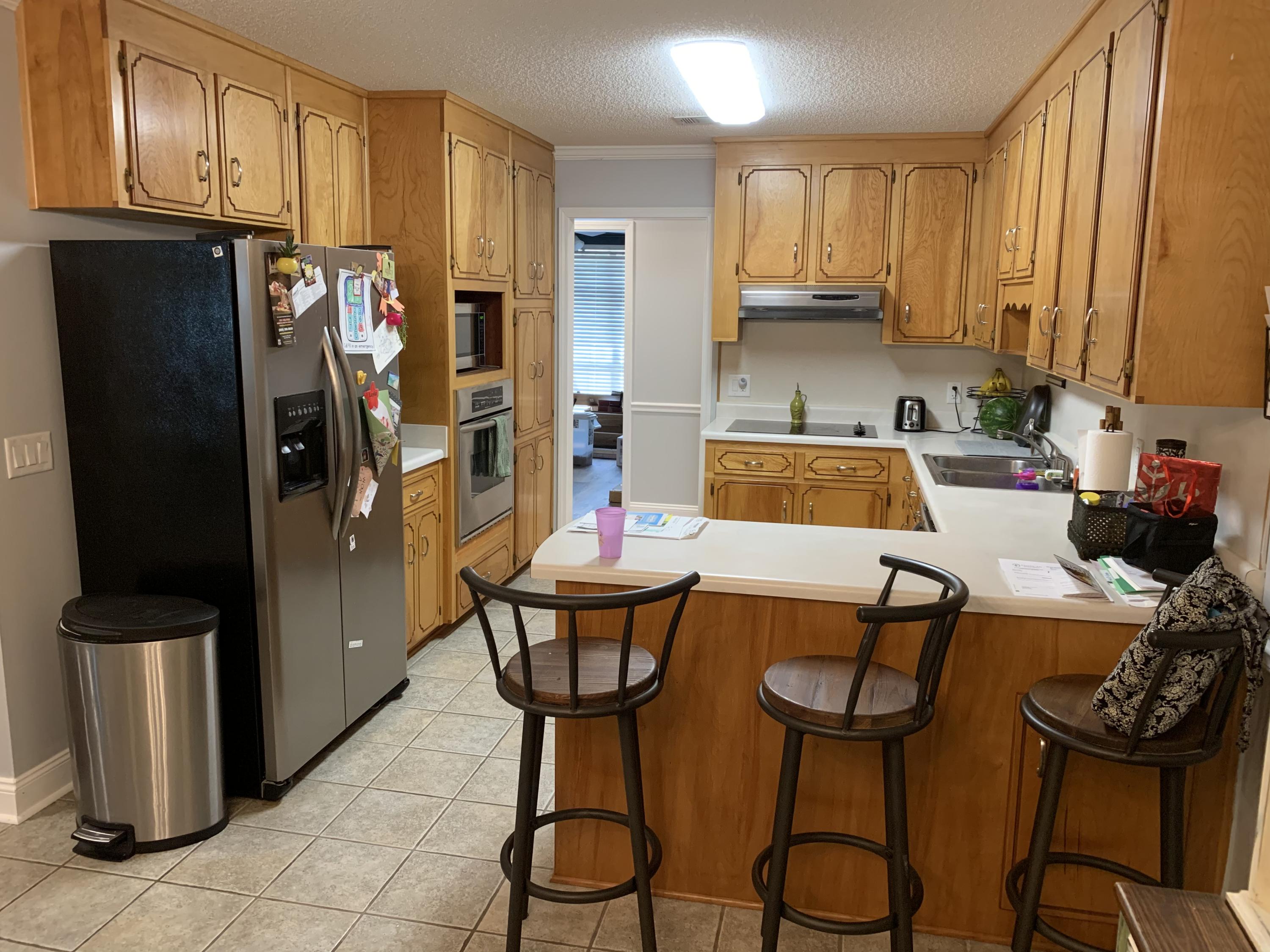 PLANTATION OAKS S/D - Residential Lease