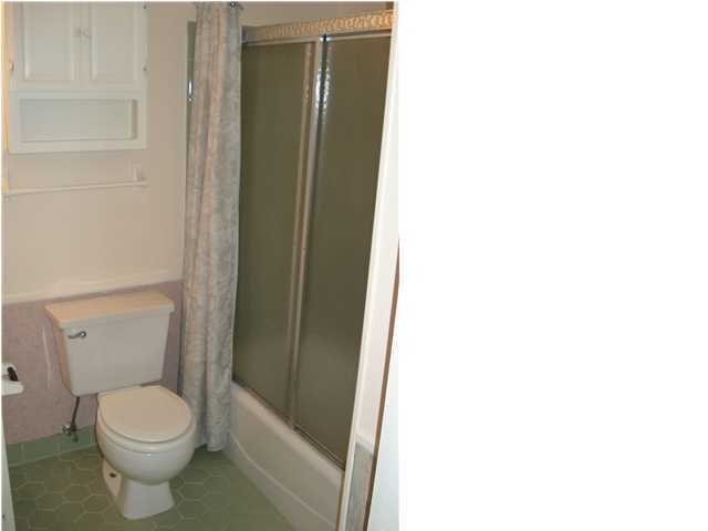 MONTAGE MANOR - Residential Lease