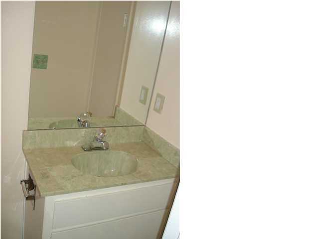 MONTAGE MANOR - Residential Lease