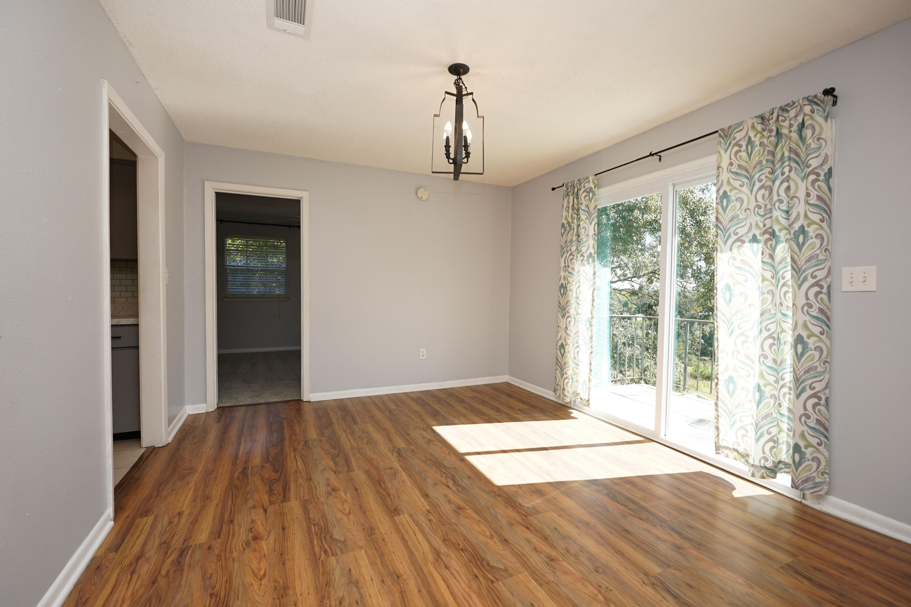 Country Club Condos - Residential Lease