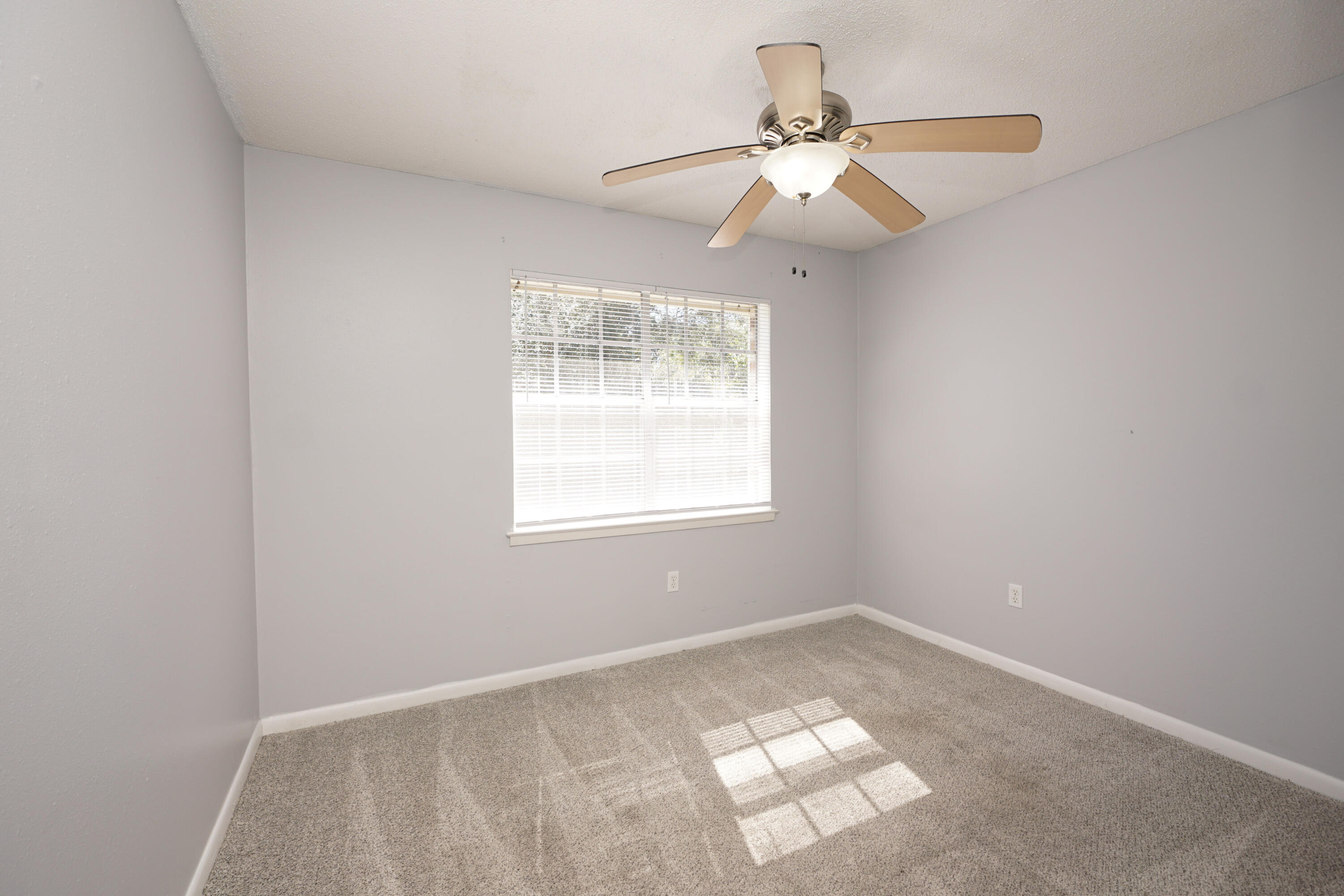 Country Club Condos - Residential Lease