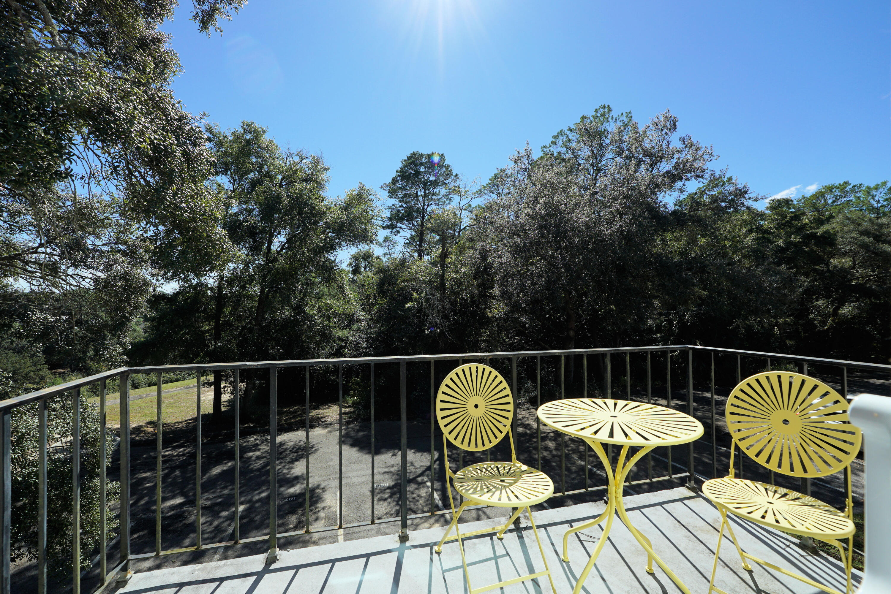 Country Club Condos - Residential Lease