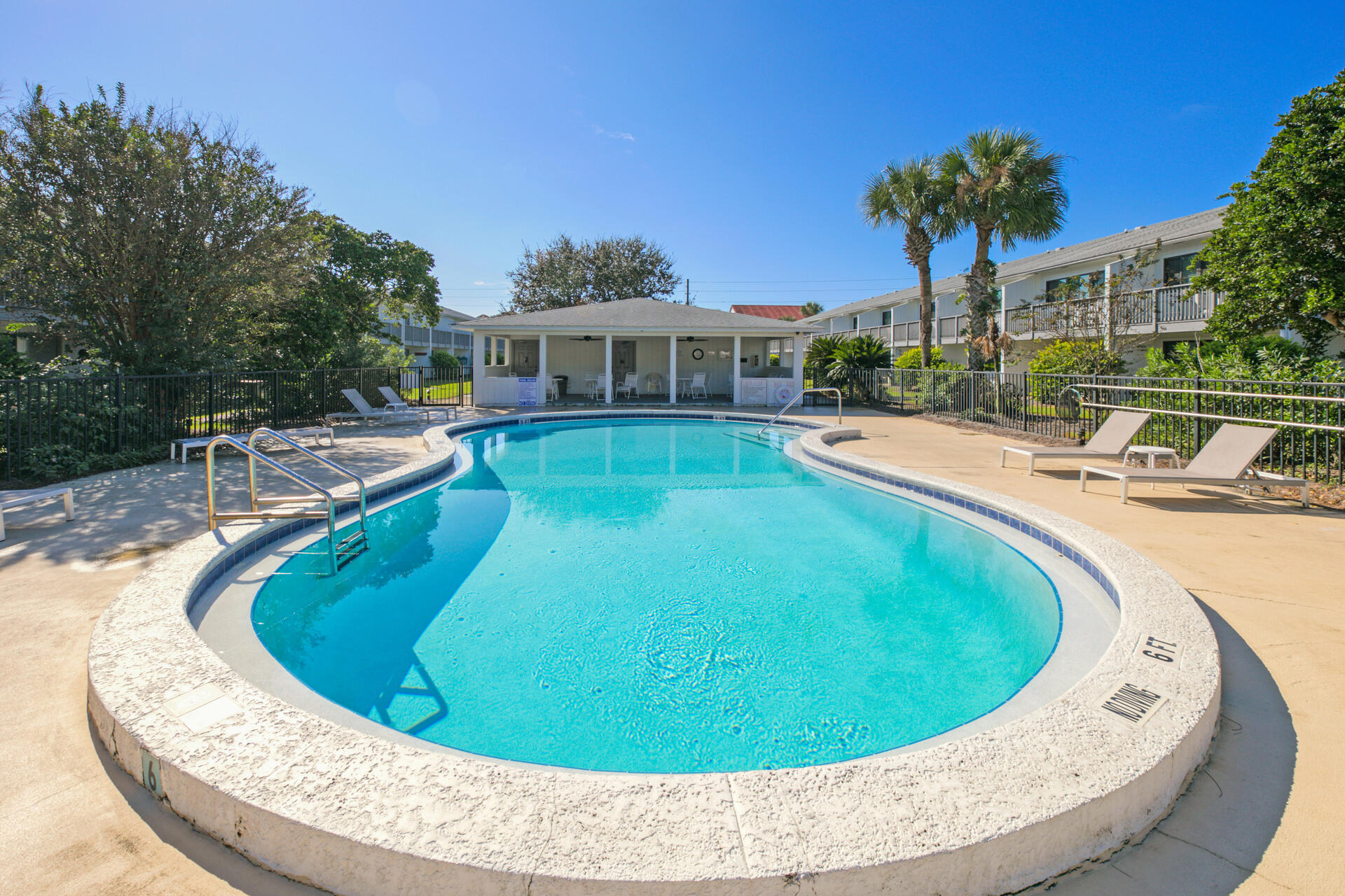 HIDDEN BEACH VILLAS CONDO - Residential