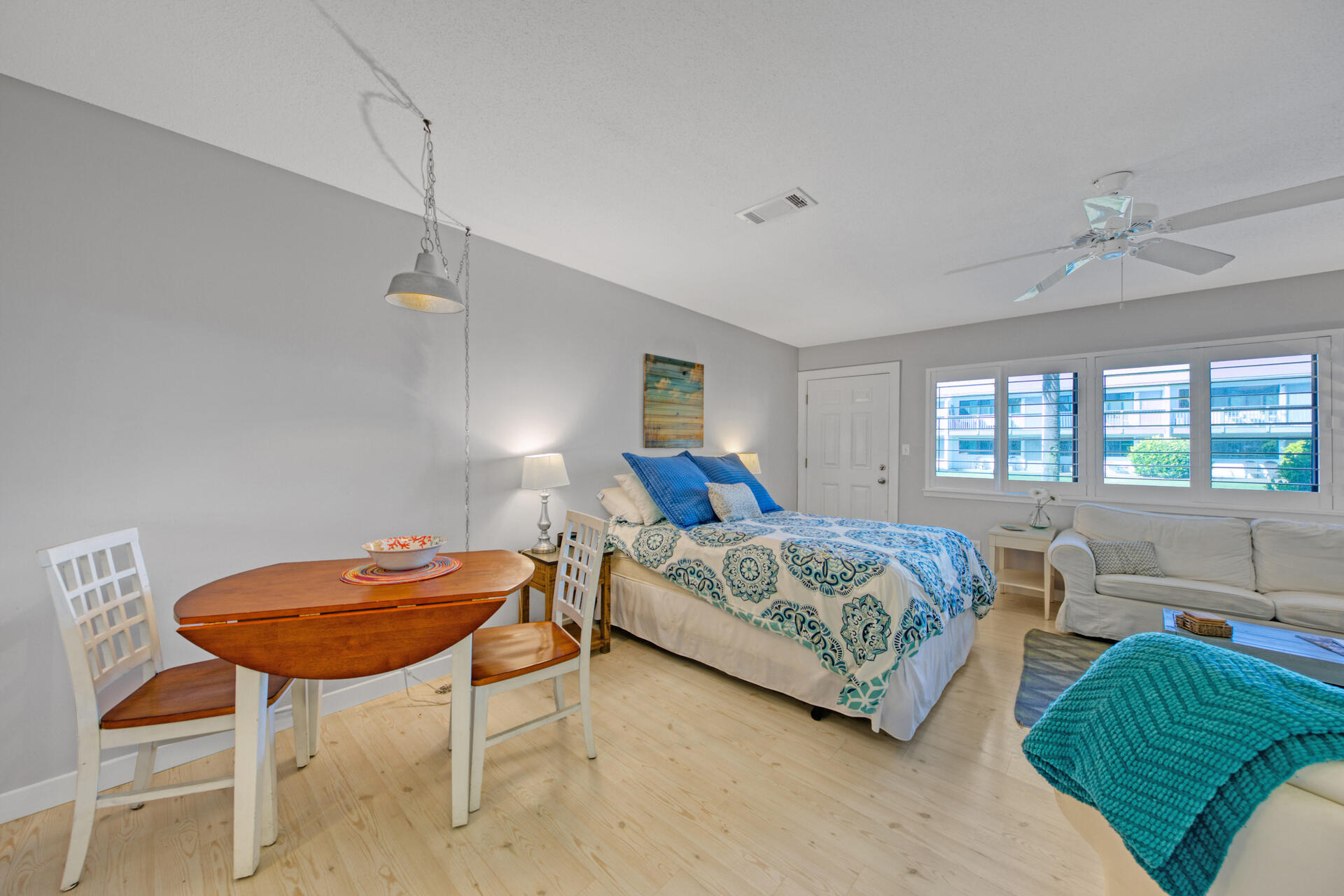 HIDDEN BEACH VILLAS CONDO - Residential