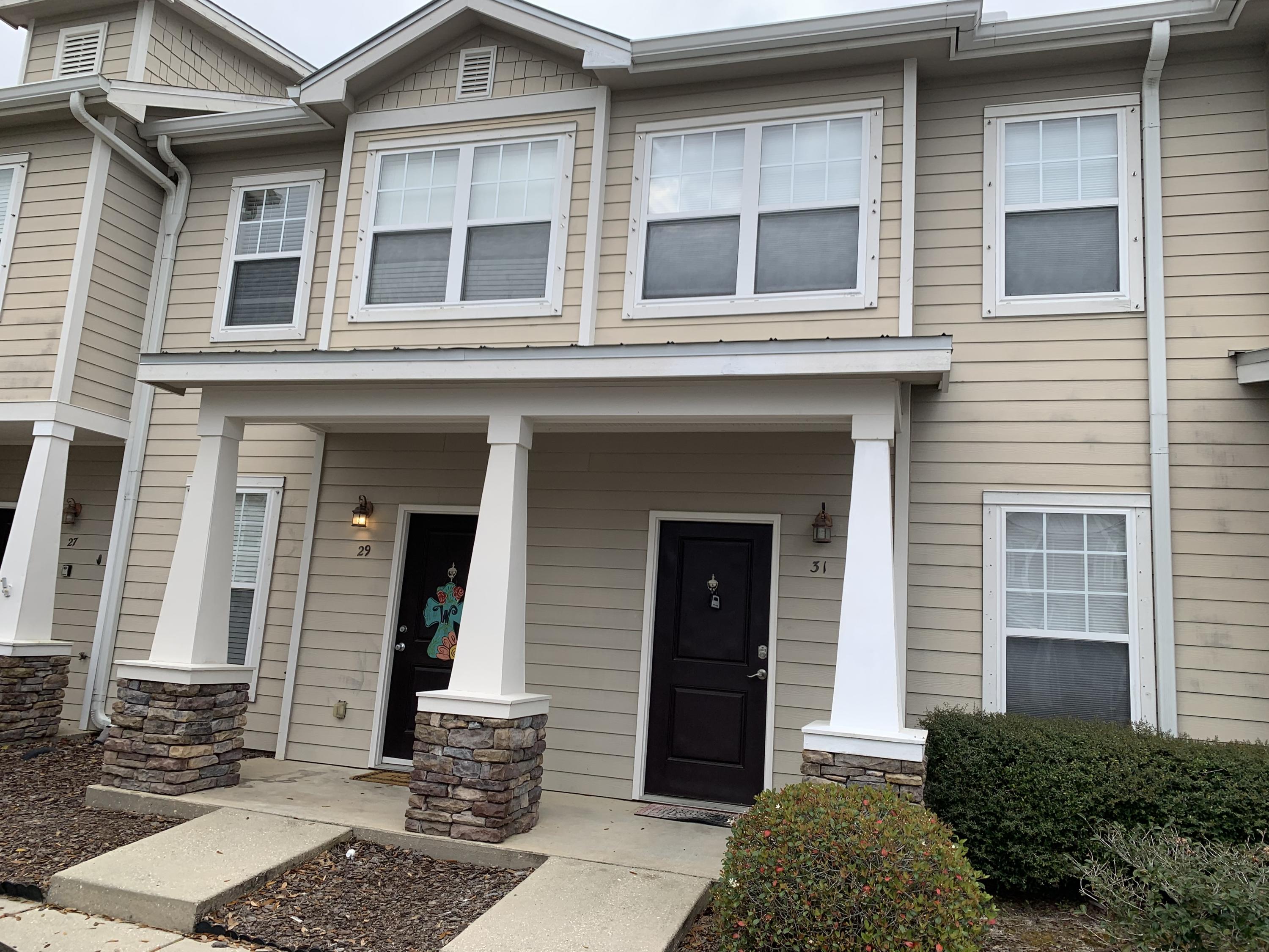 VERANDAS OF FREEPORT, THE - Residential Lease