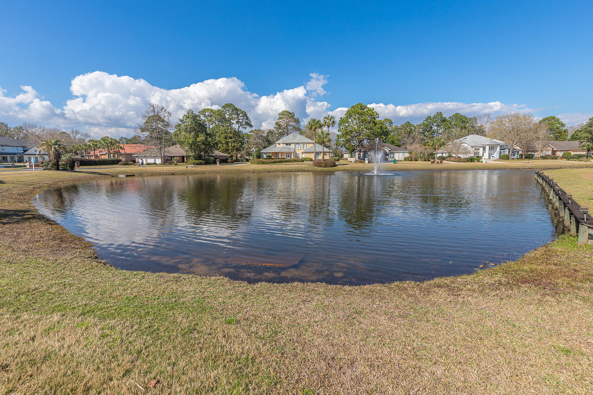 GLENLAKE PH 1 - Residential Lease