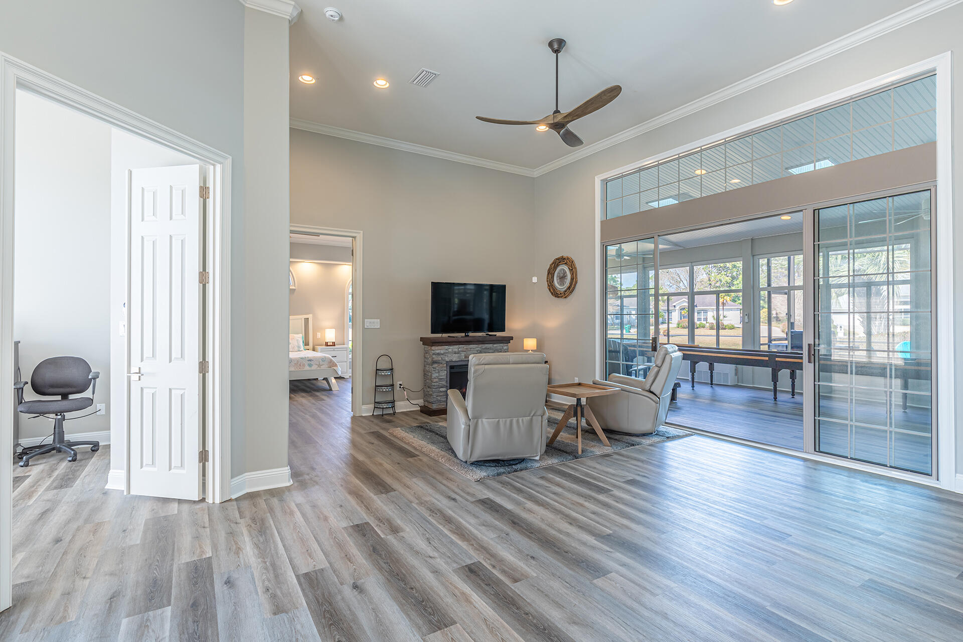 GLENLAKE PH 1 - Residential Lease