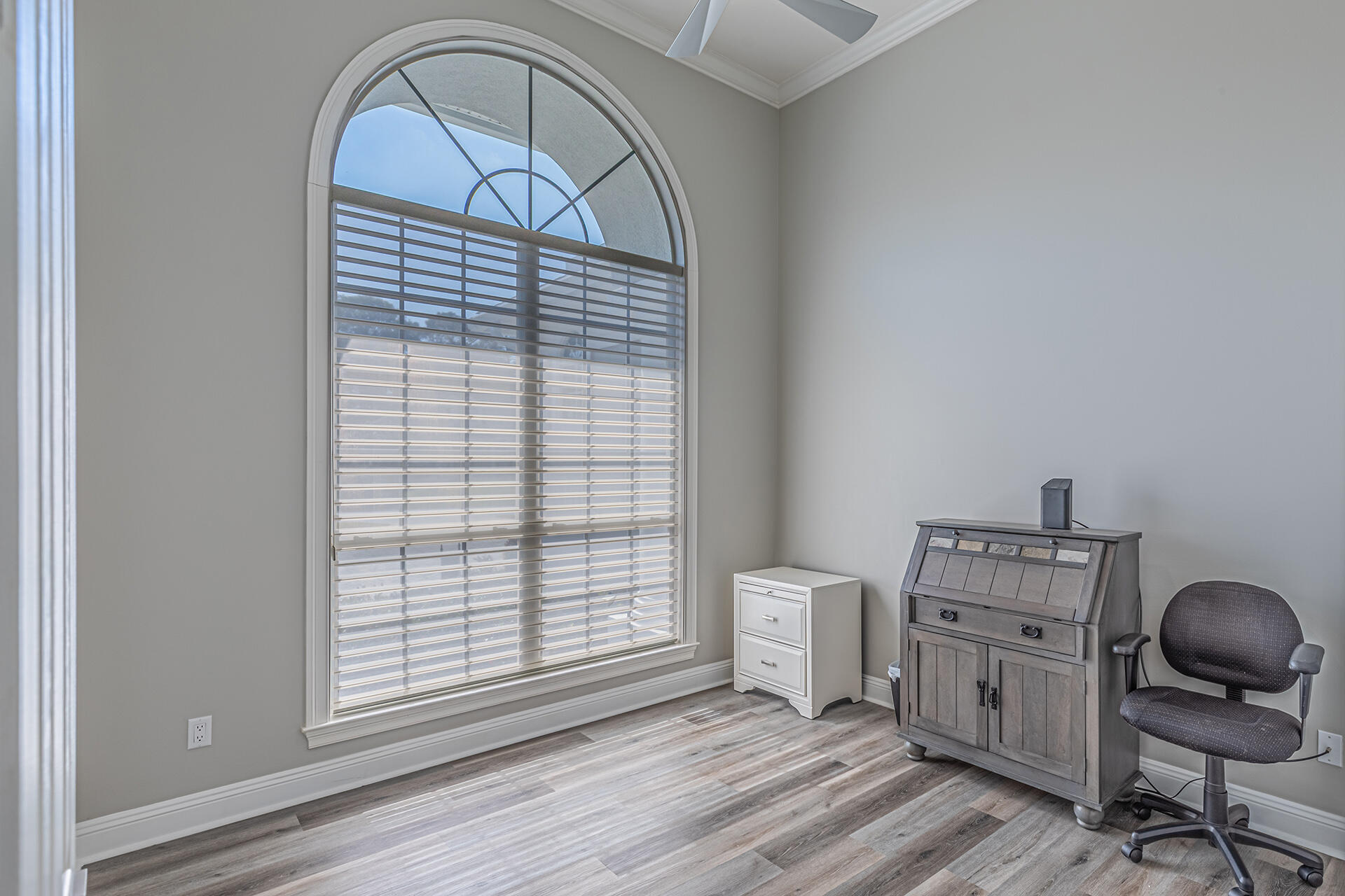 GLENLAKE PH 1 - Residential Lease