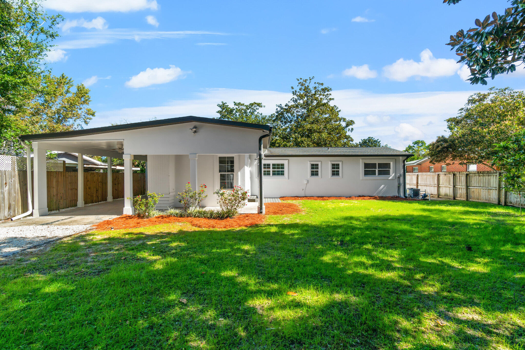 GARNIERS BEACH 7TH - Residential