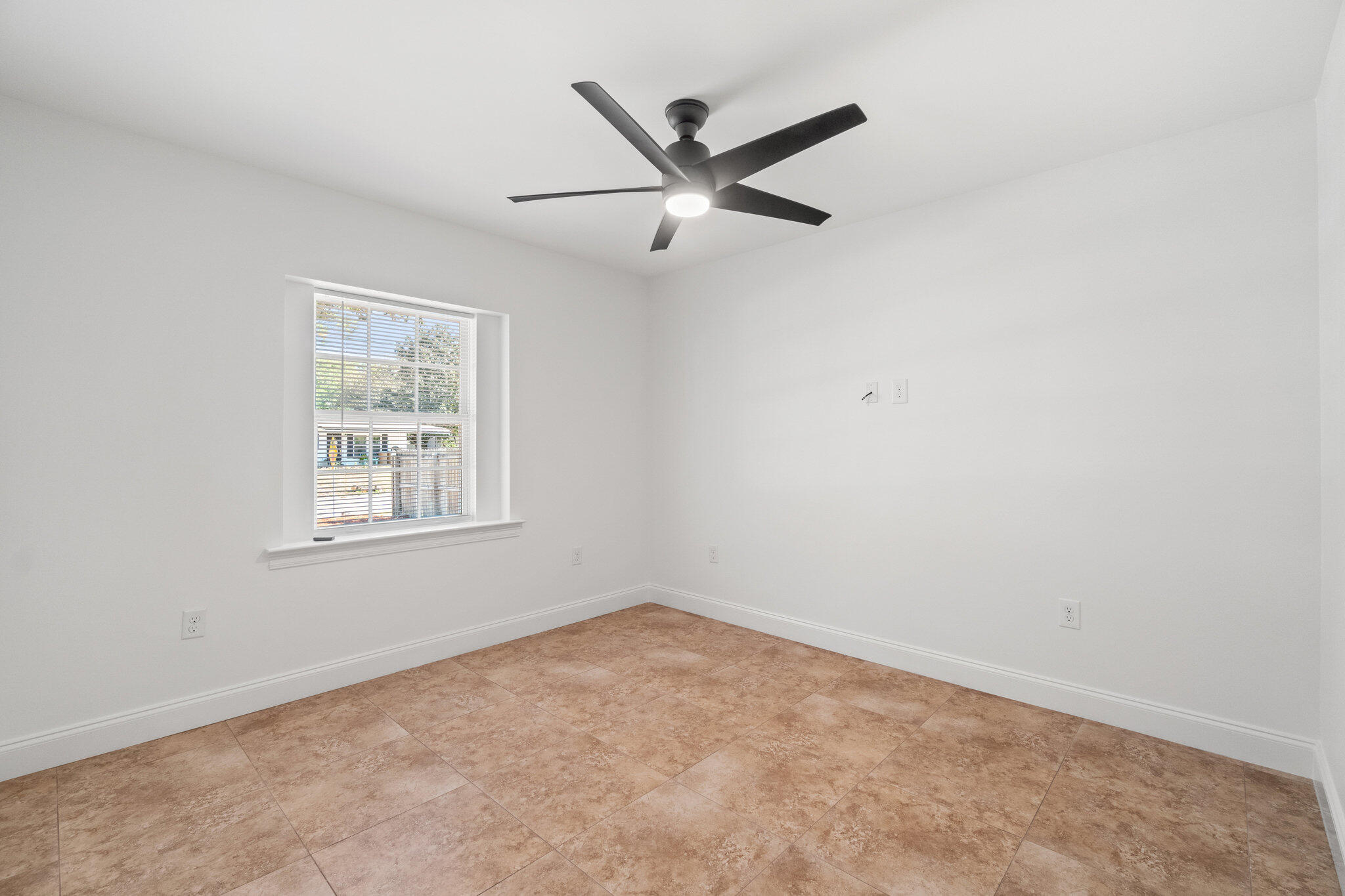 GARNIERS BEACH 7TH - Residential