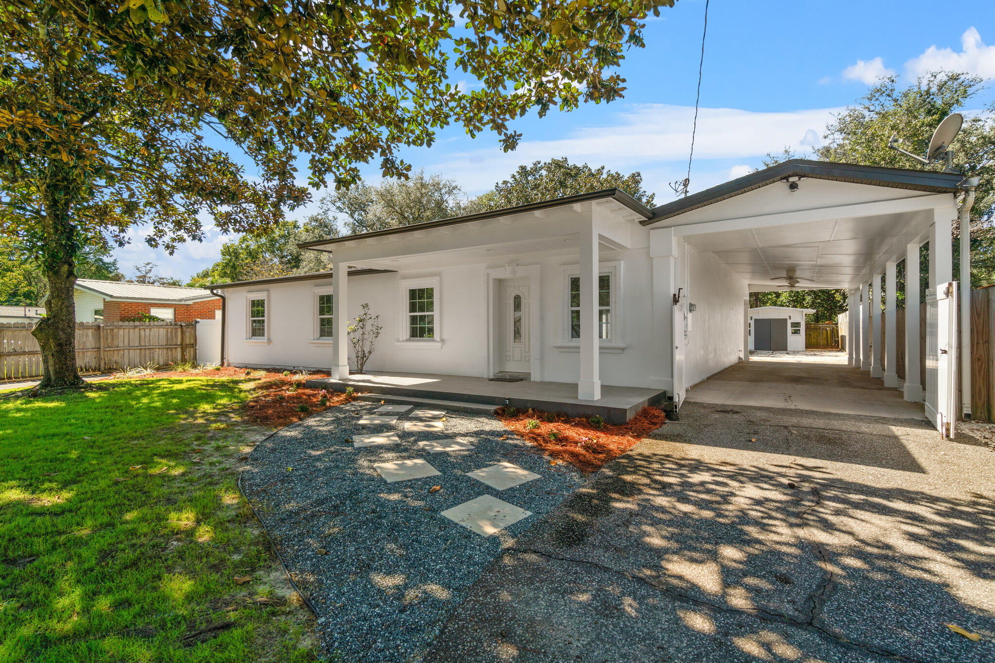 GARNIERS BEACH 7TH - Residential