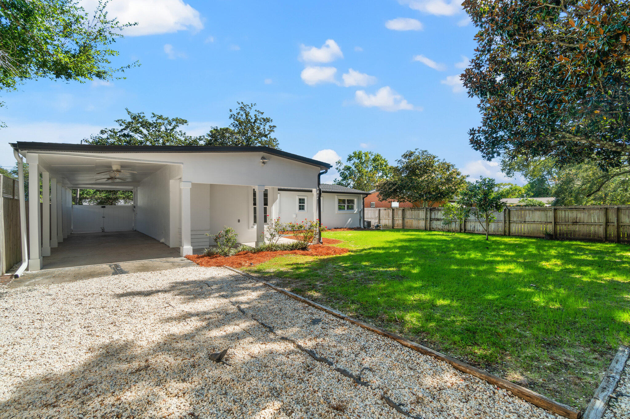 GARNIERS BEACH 7TH - Residential