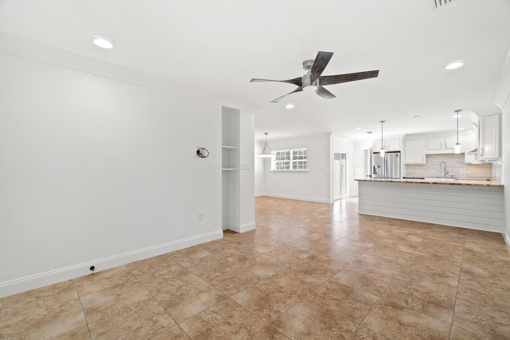 GARNIERS BEACH 7TH - Residential