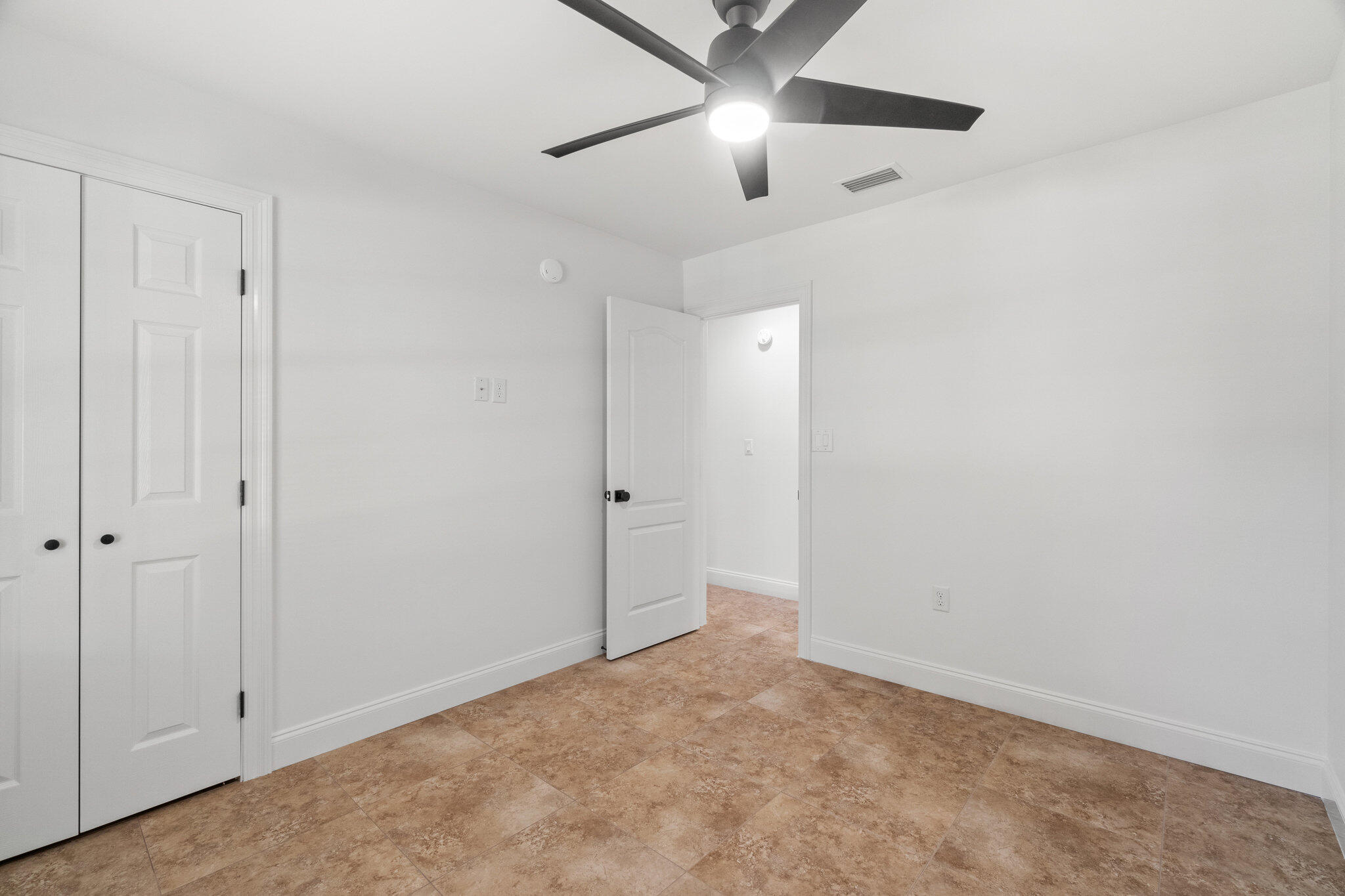GARNIERS BEACH 7TH - Residential