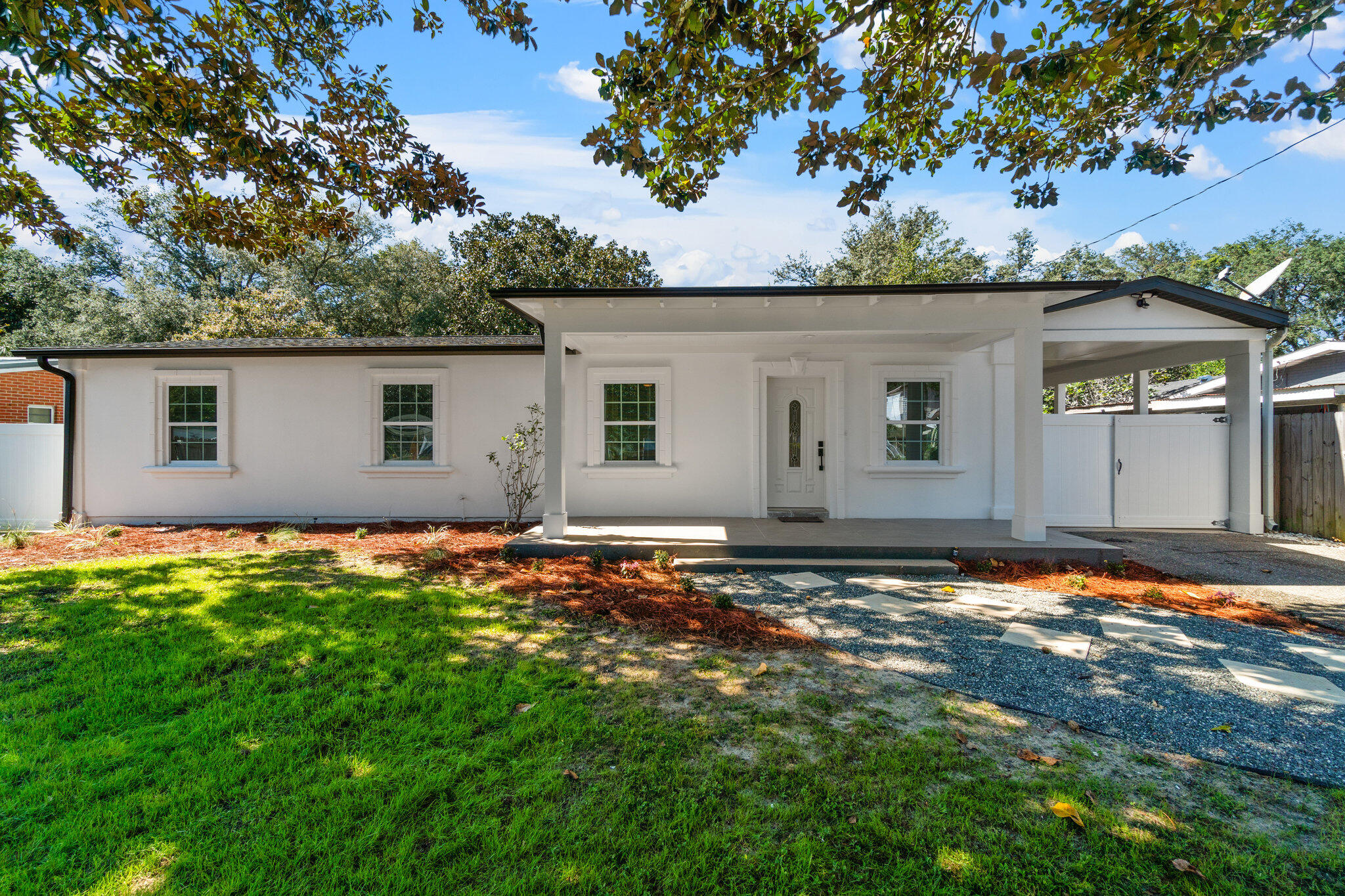 GARNIERS BEACH 7TH - Residential