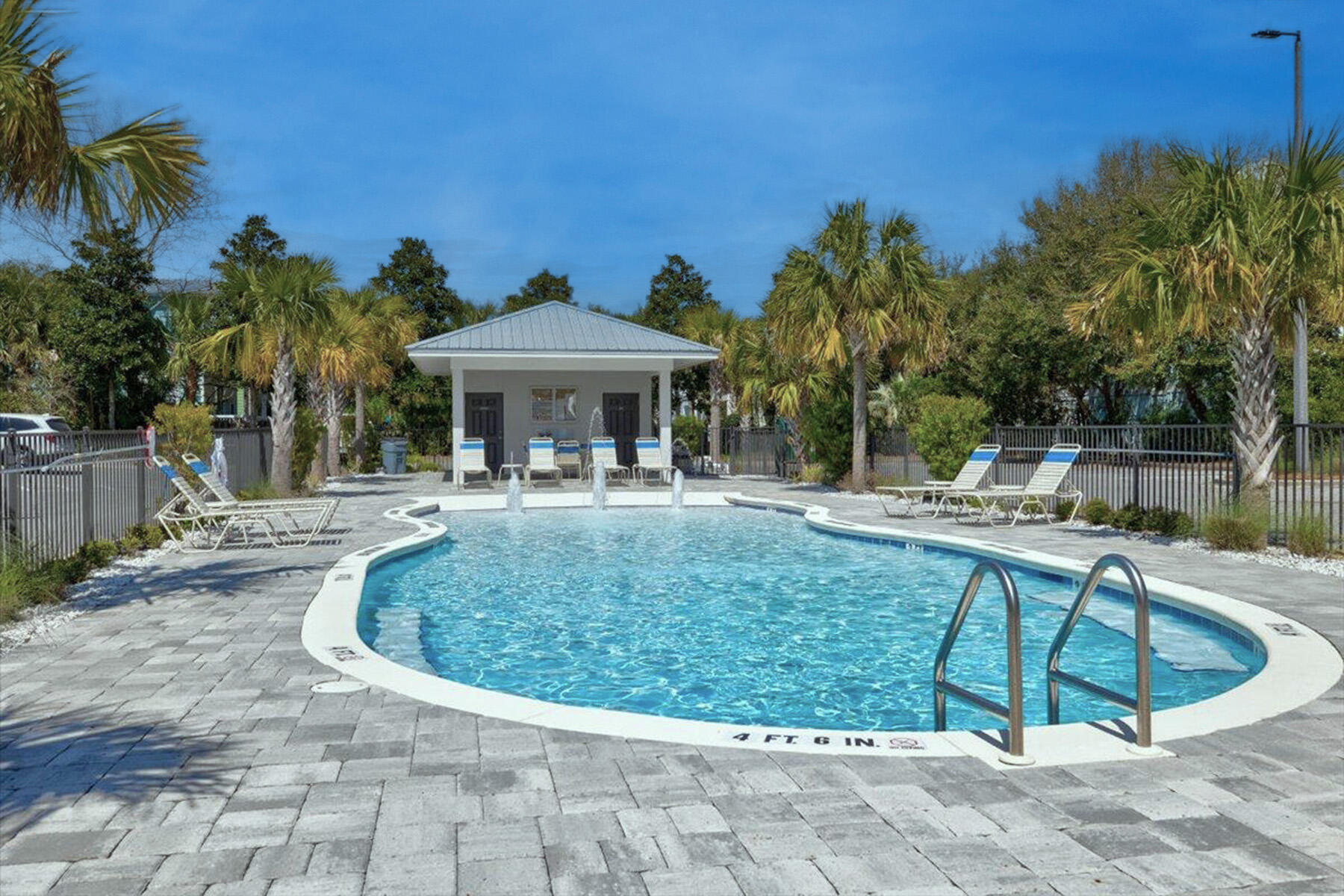 Hidden Lake Condominium - Residential