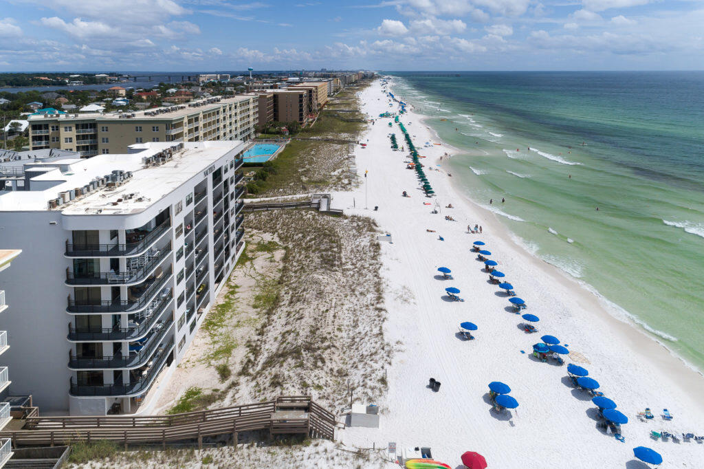 NAUTILUS CONDO - Residential