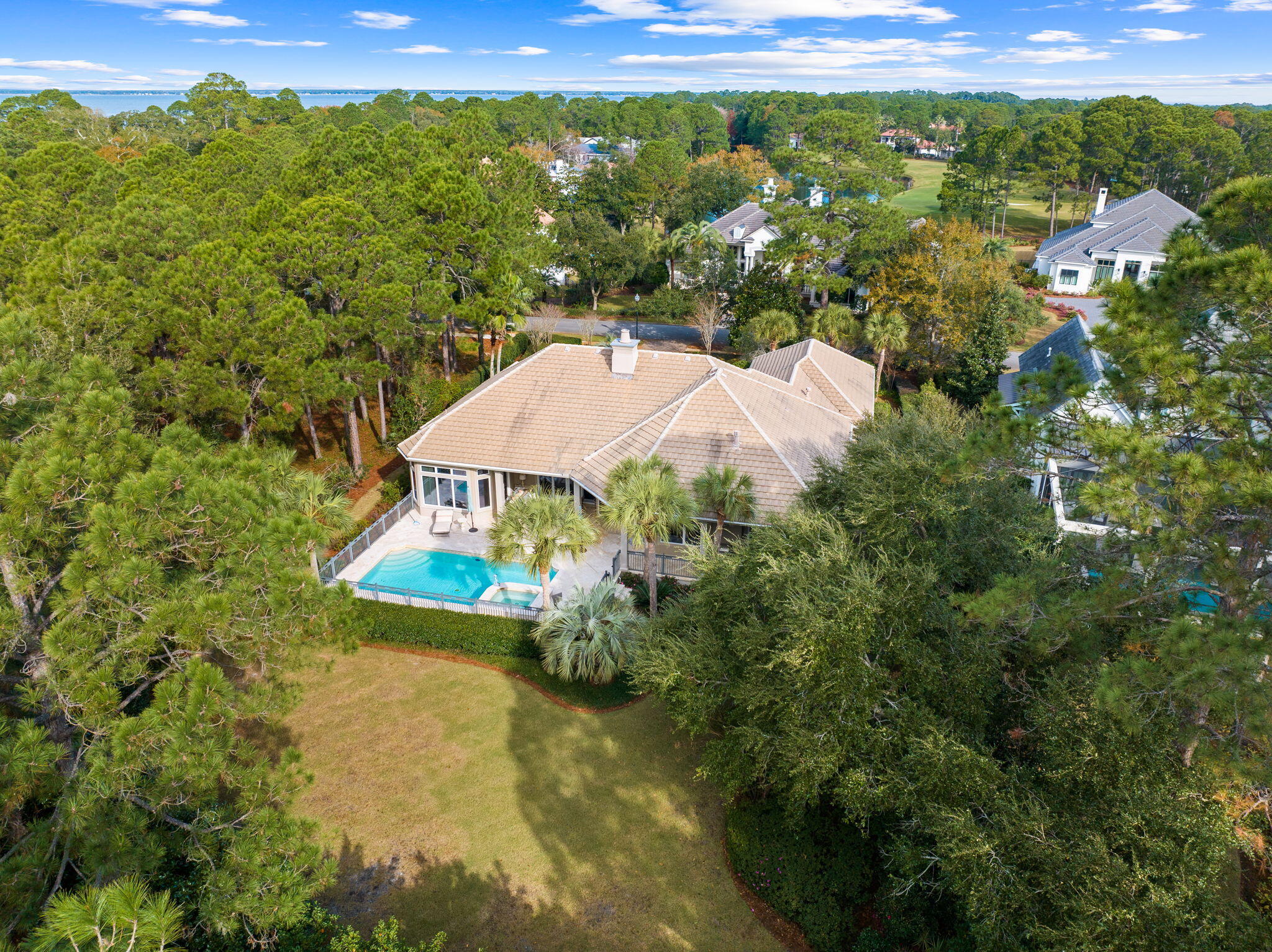 BURNT PINE - Residential