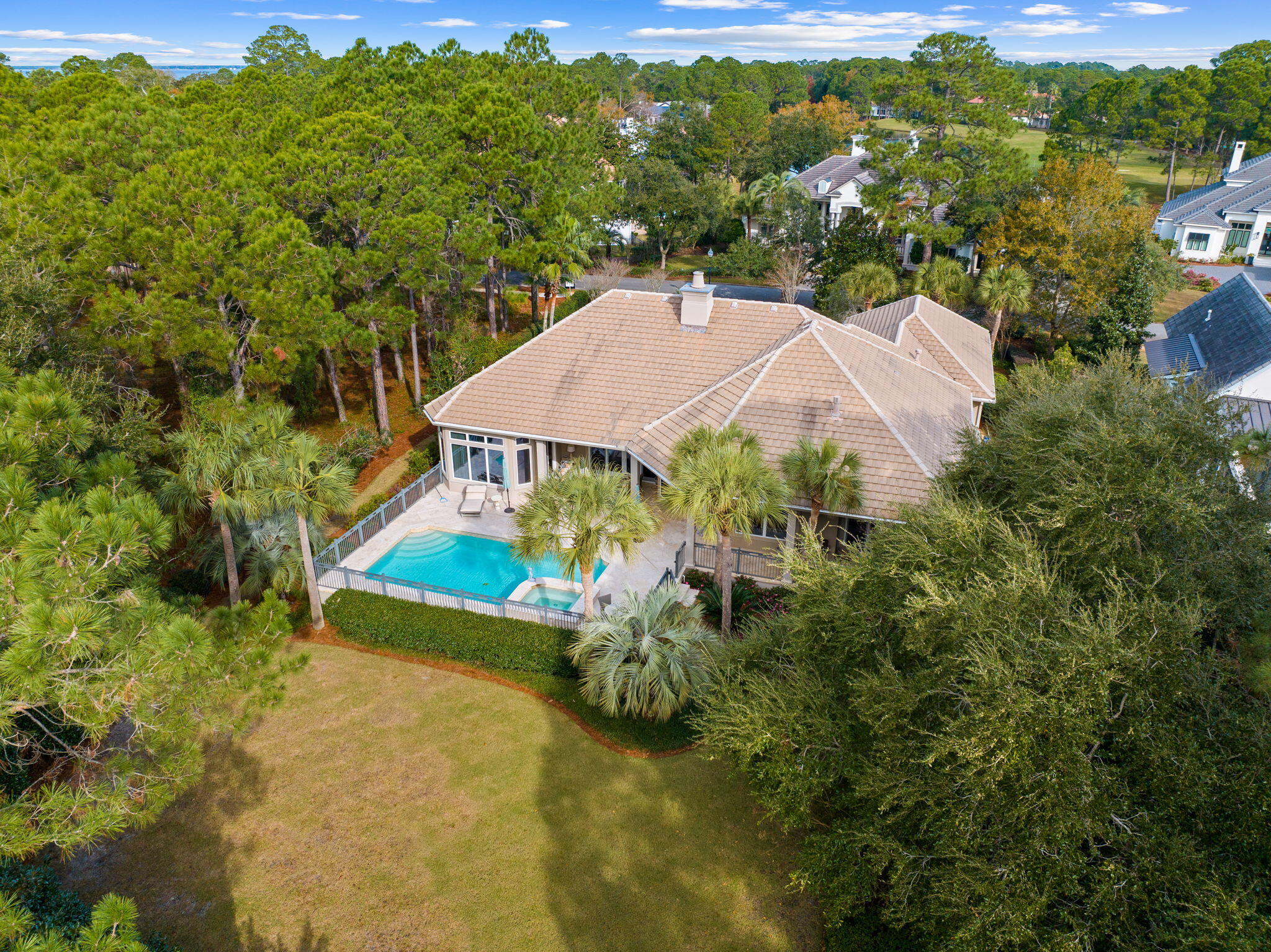 BURNT PINE - Residential