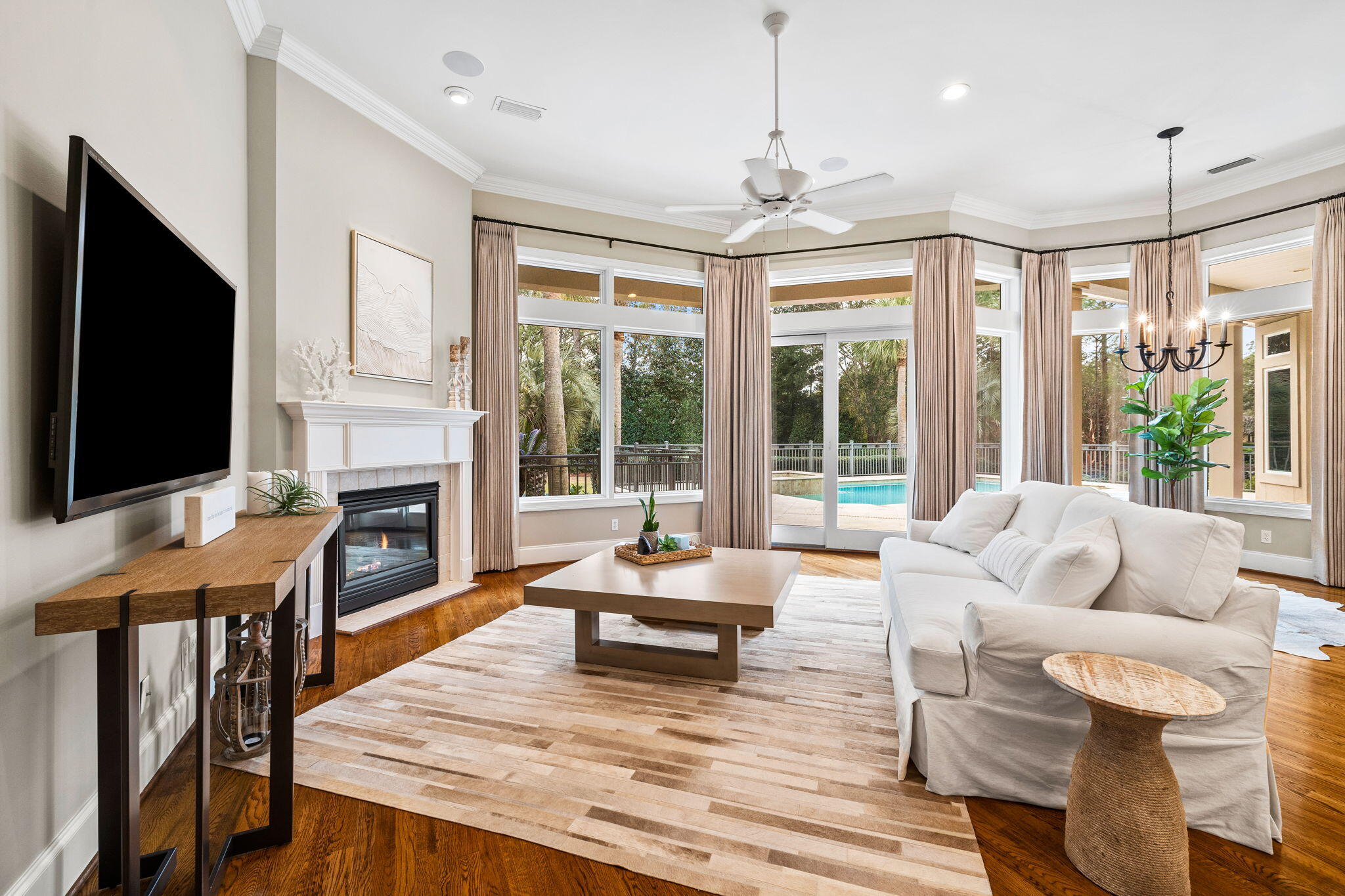 BURNT PINE - Residential