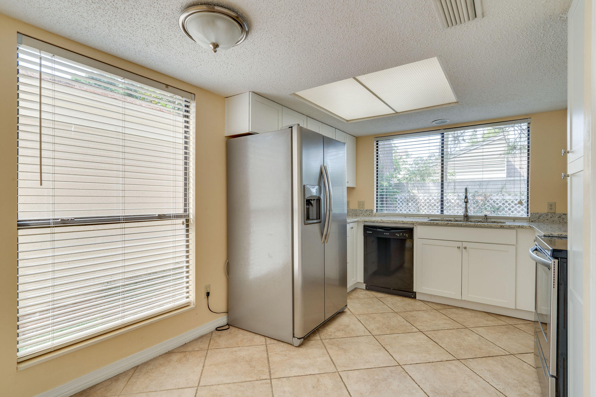 L'ATRIUM - Residential Lease