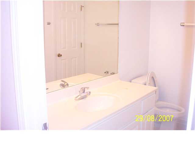 SHANYN TAYLOR OAKS - Residential Lease