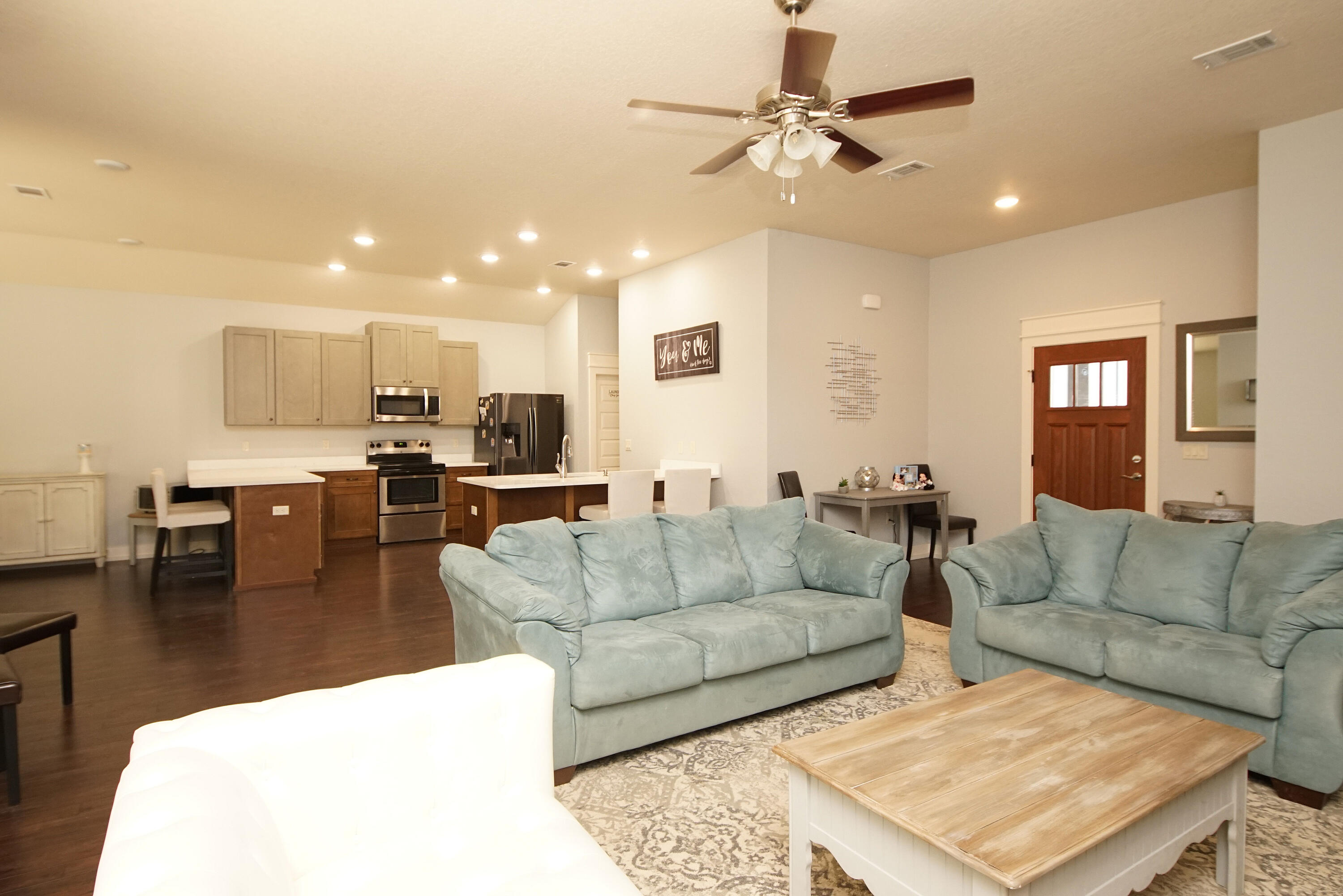 VALLEY VIEW SOUTH - Residential Lease