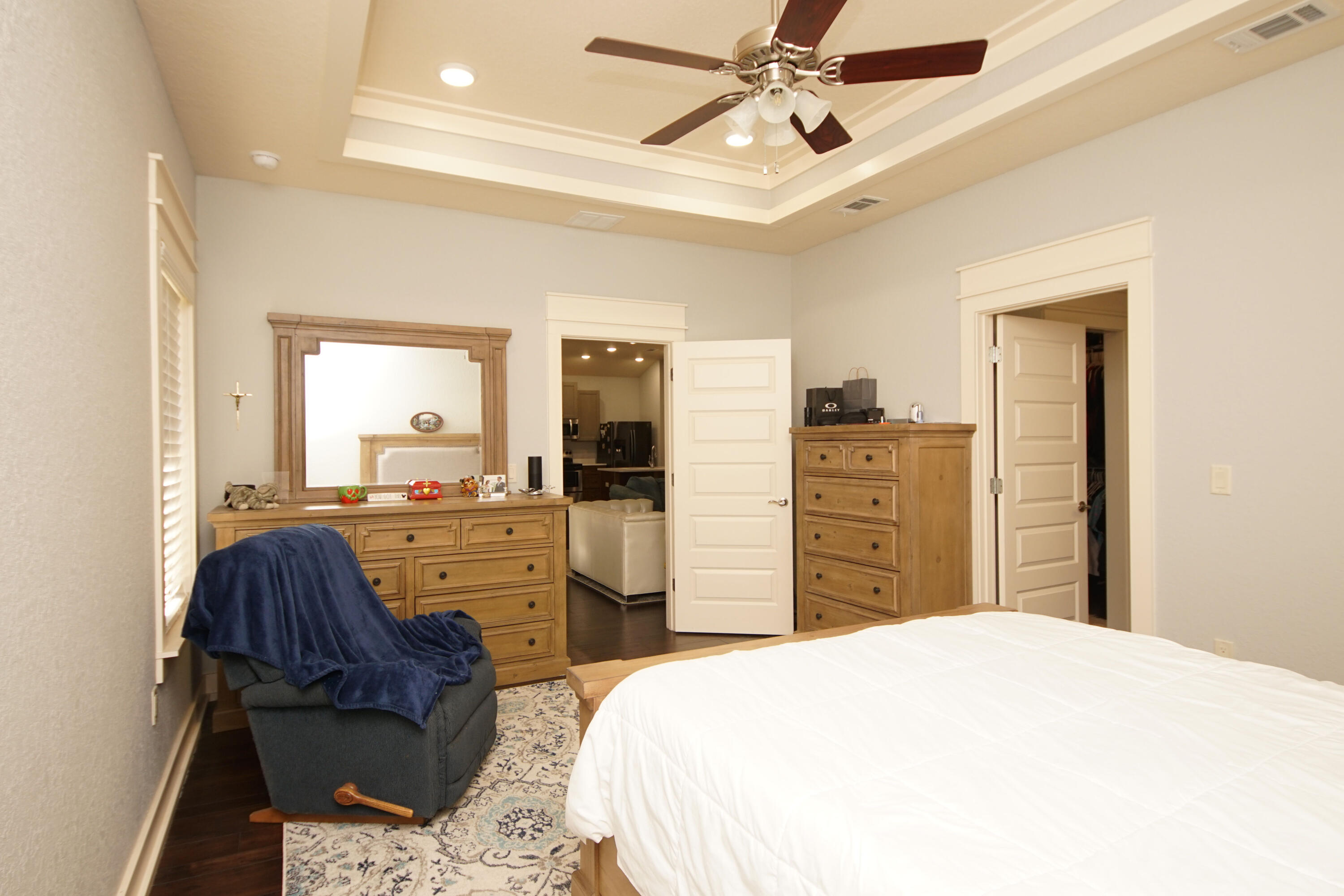 VALLEY VIEW SOUTH - Residential Lease