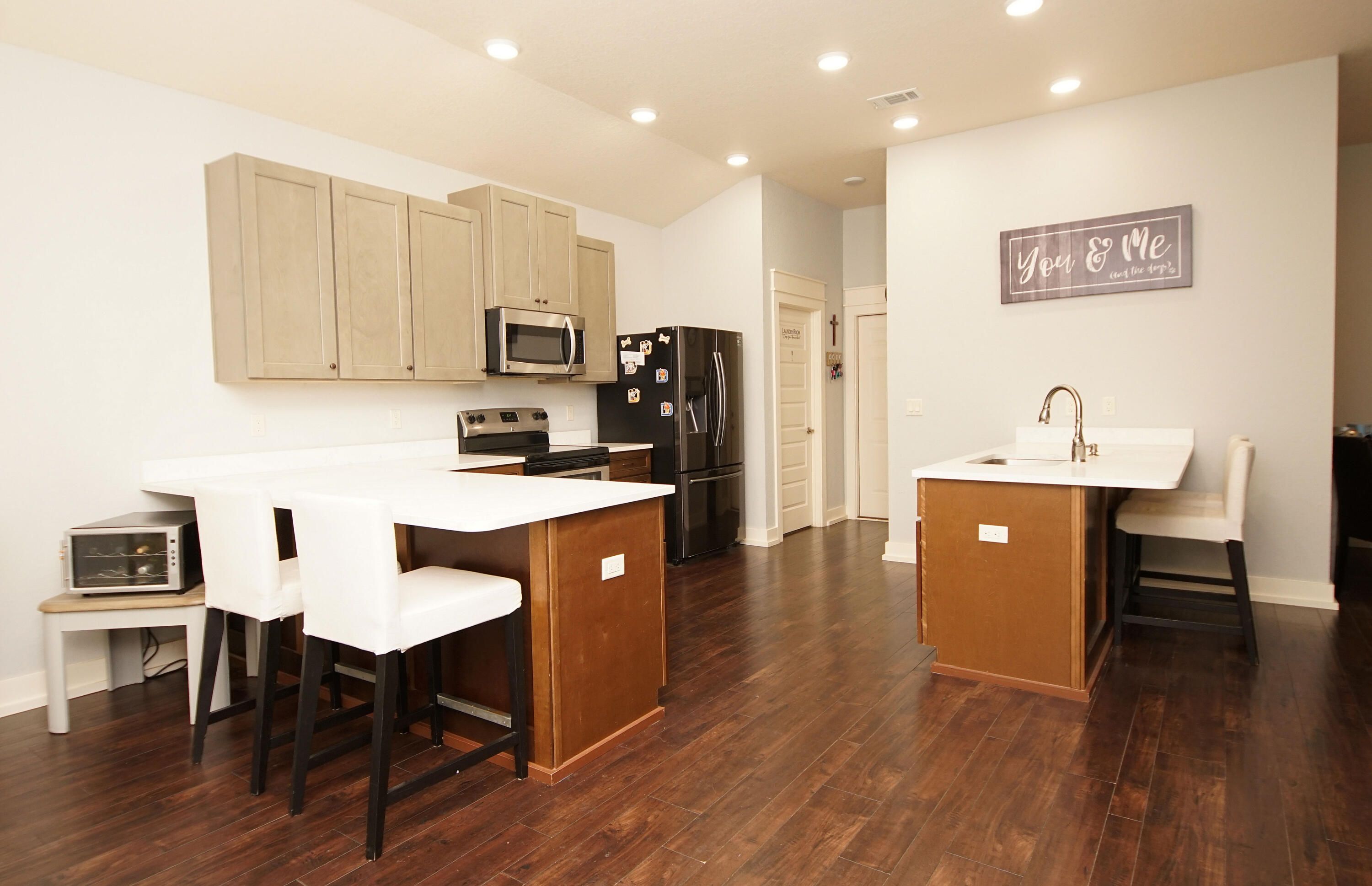 VALLEY VIEW SOUTH - Residential Lease