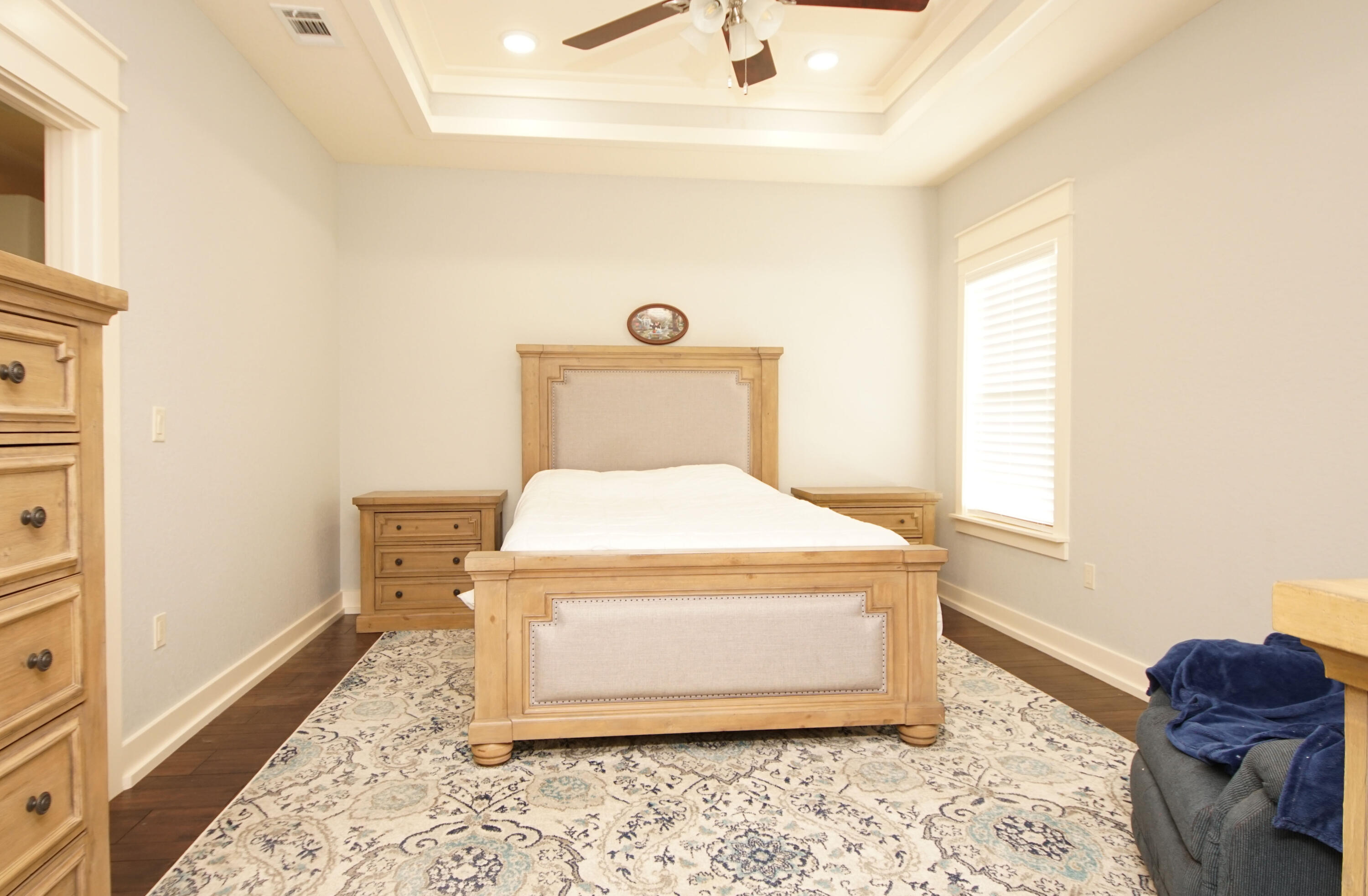 VALLEY VIEW SOUTH - Residential Lease