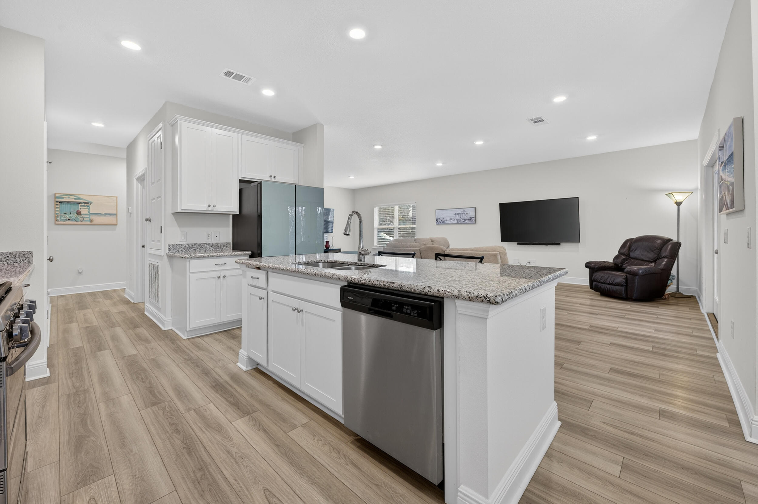 HOLLEY BY THE SEA - Residential