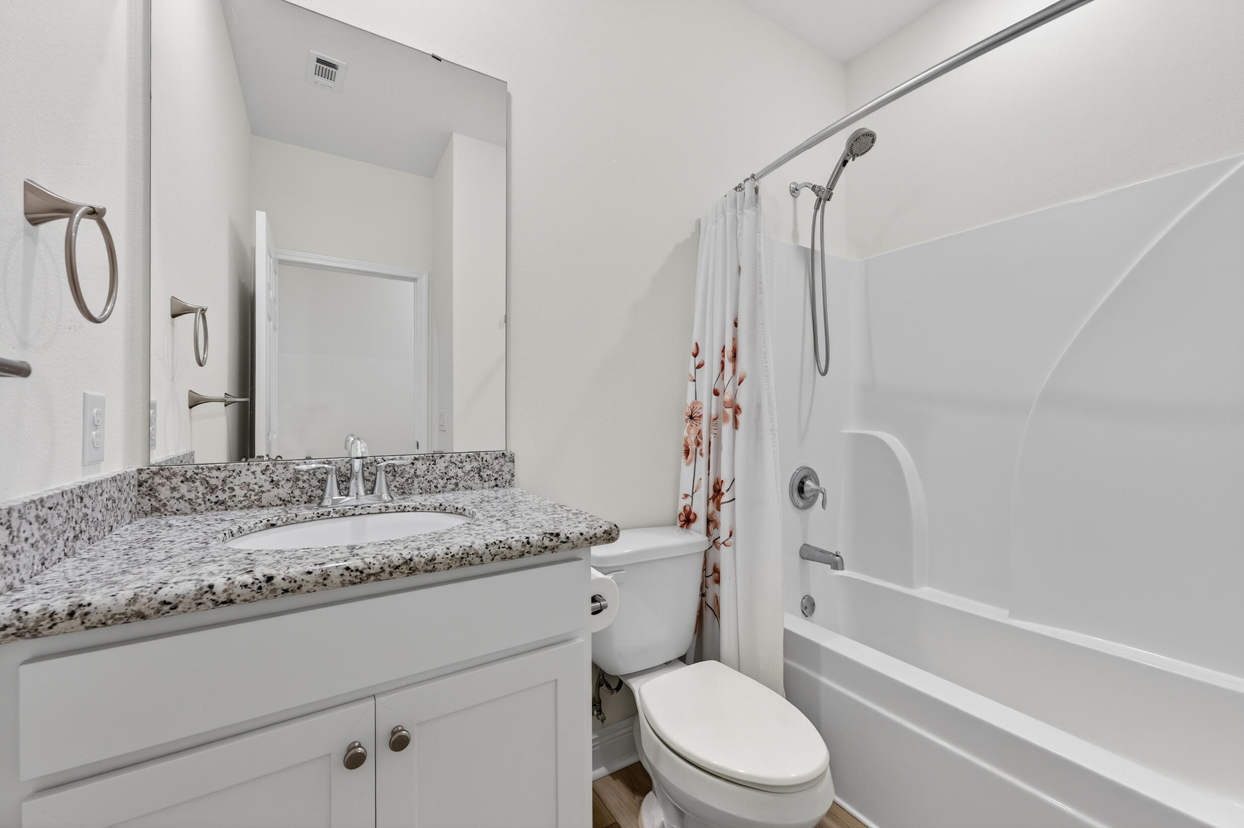 HOLLEY BY THE SEA - Residential