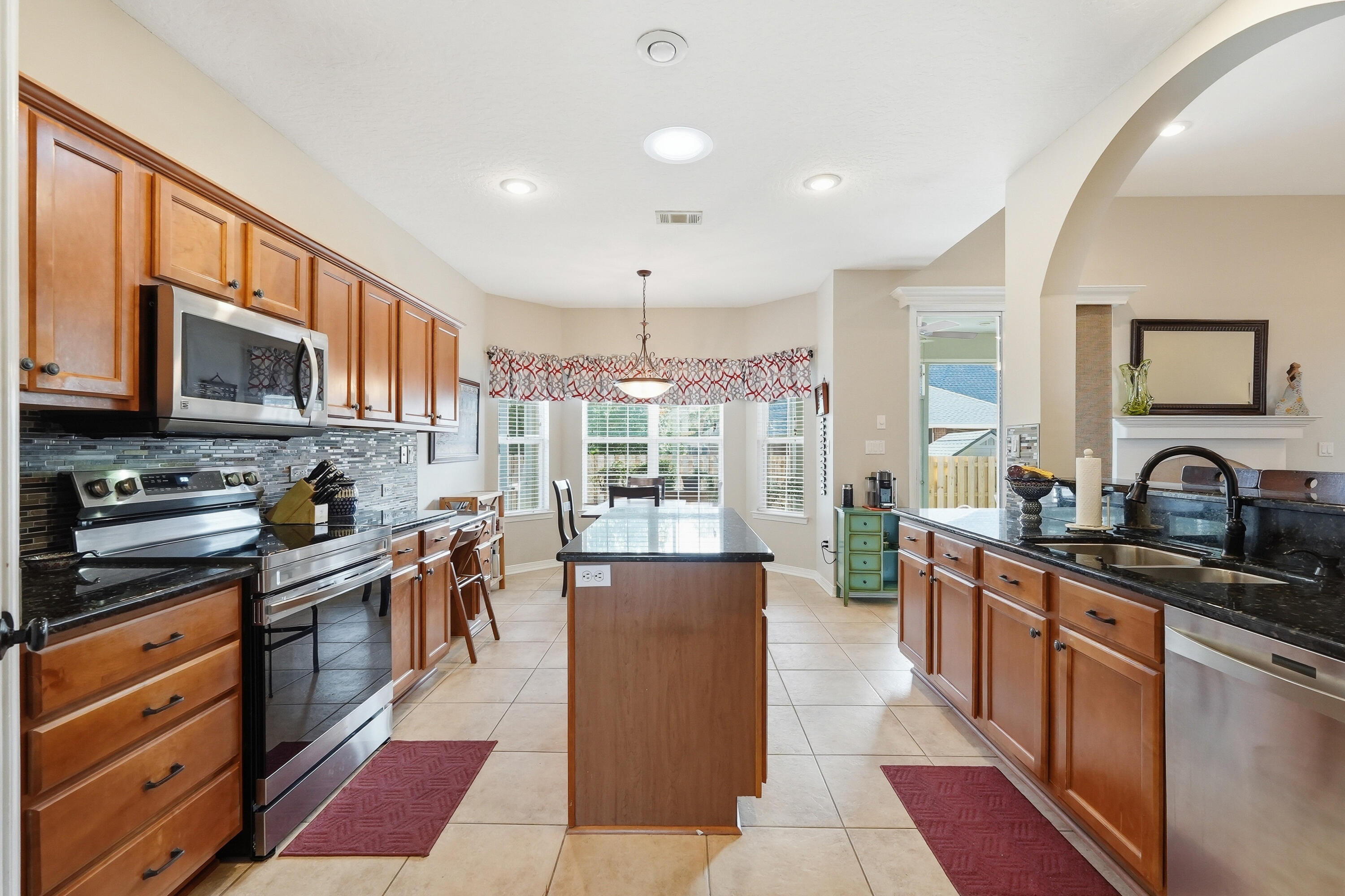 BRIDGEPORT COLONY - Residential