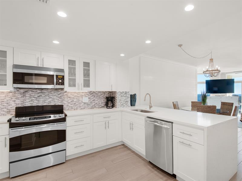 JADE EAST TOWERS CONDO - Residential