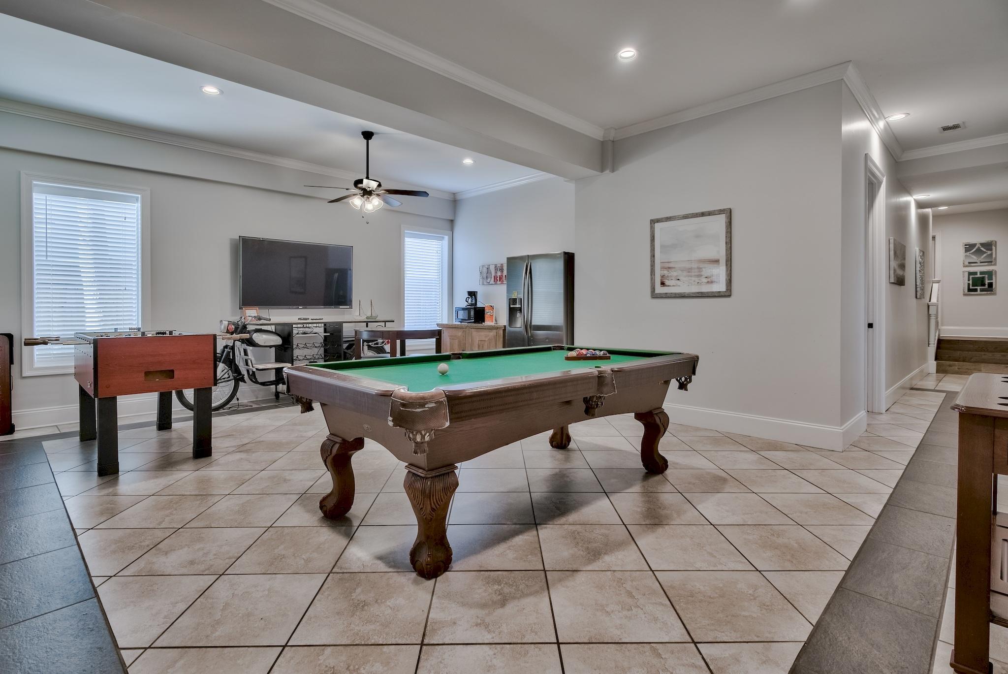 CRYSTAL BEACH - Residential