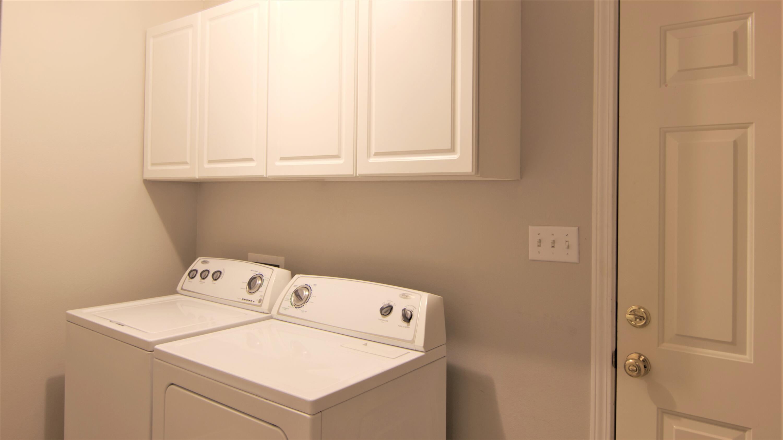 CREETWOODS - Residential Lease