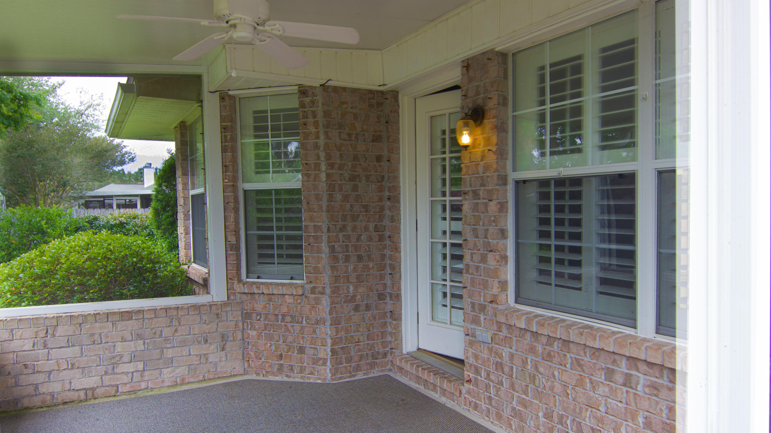 CREETWOODS - Residential Lease