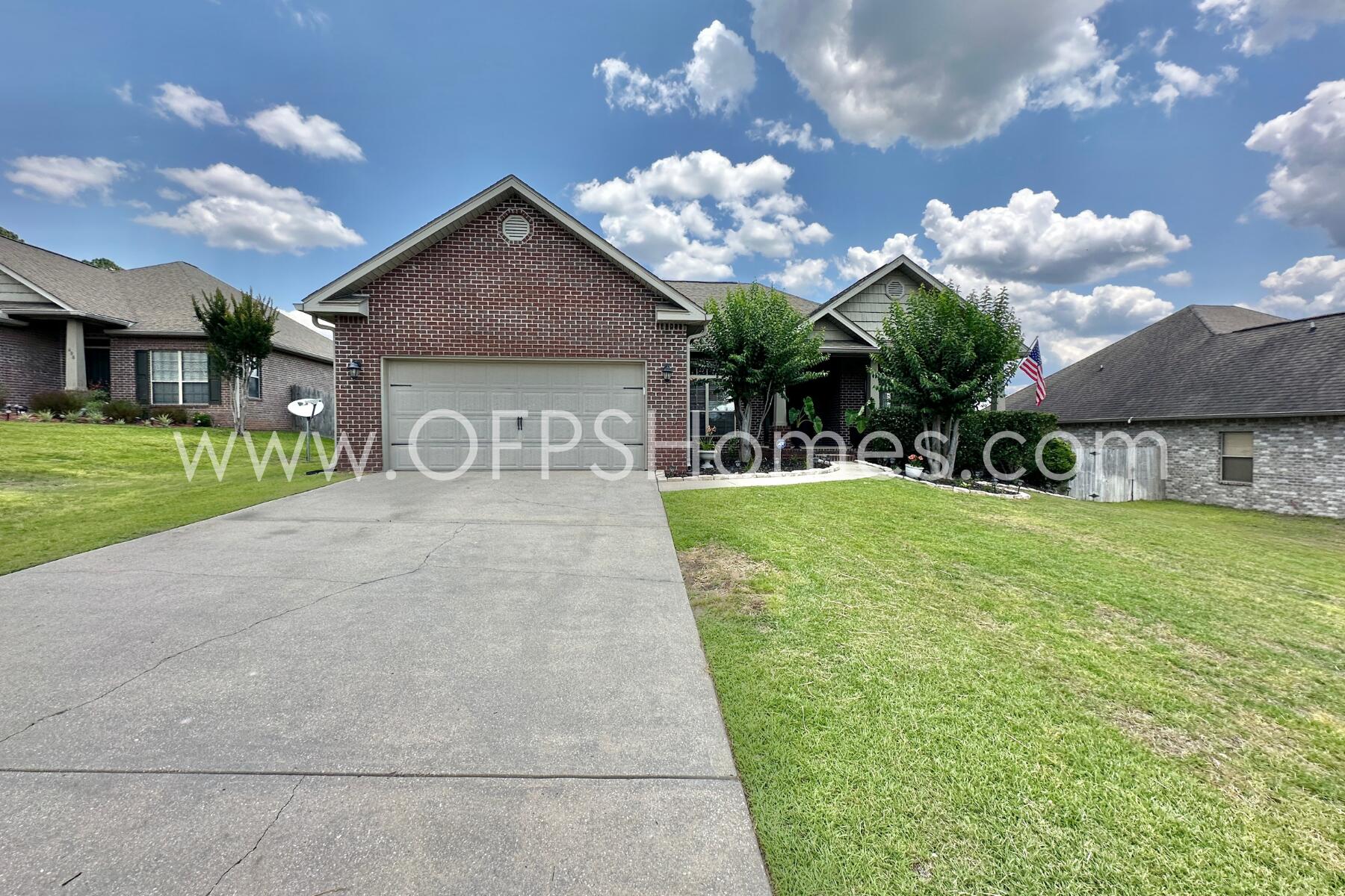 ROLLING RIDGE S/D - Residential Lease