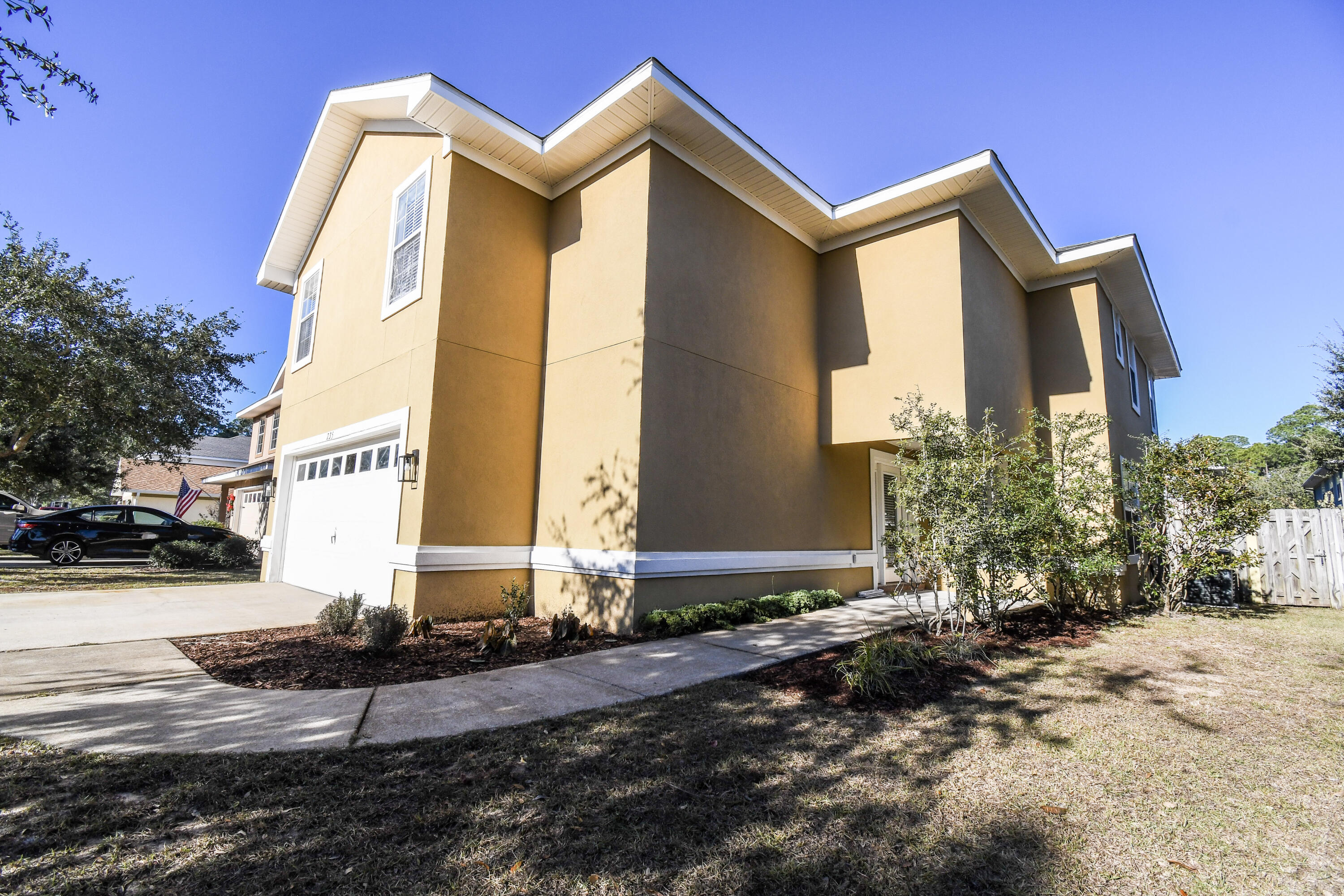 DRIFTWOOD ESTATES - Residential Lease