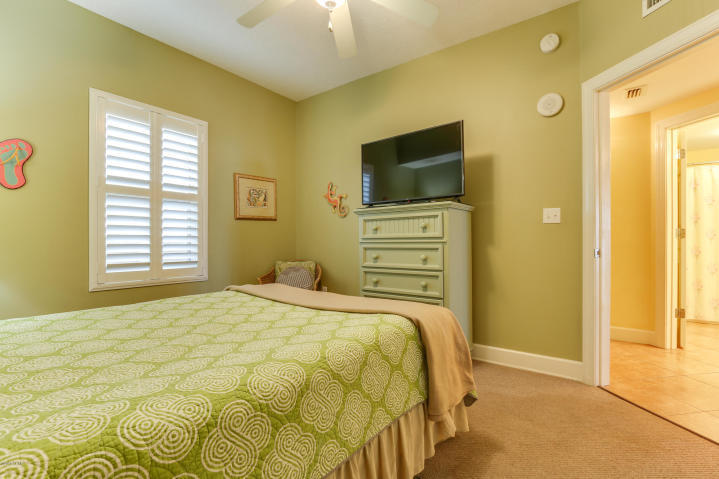 SUNRISE BEACH - Residential