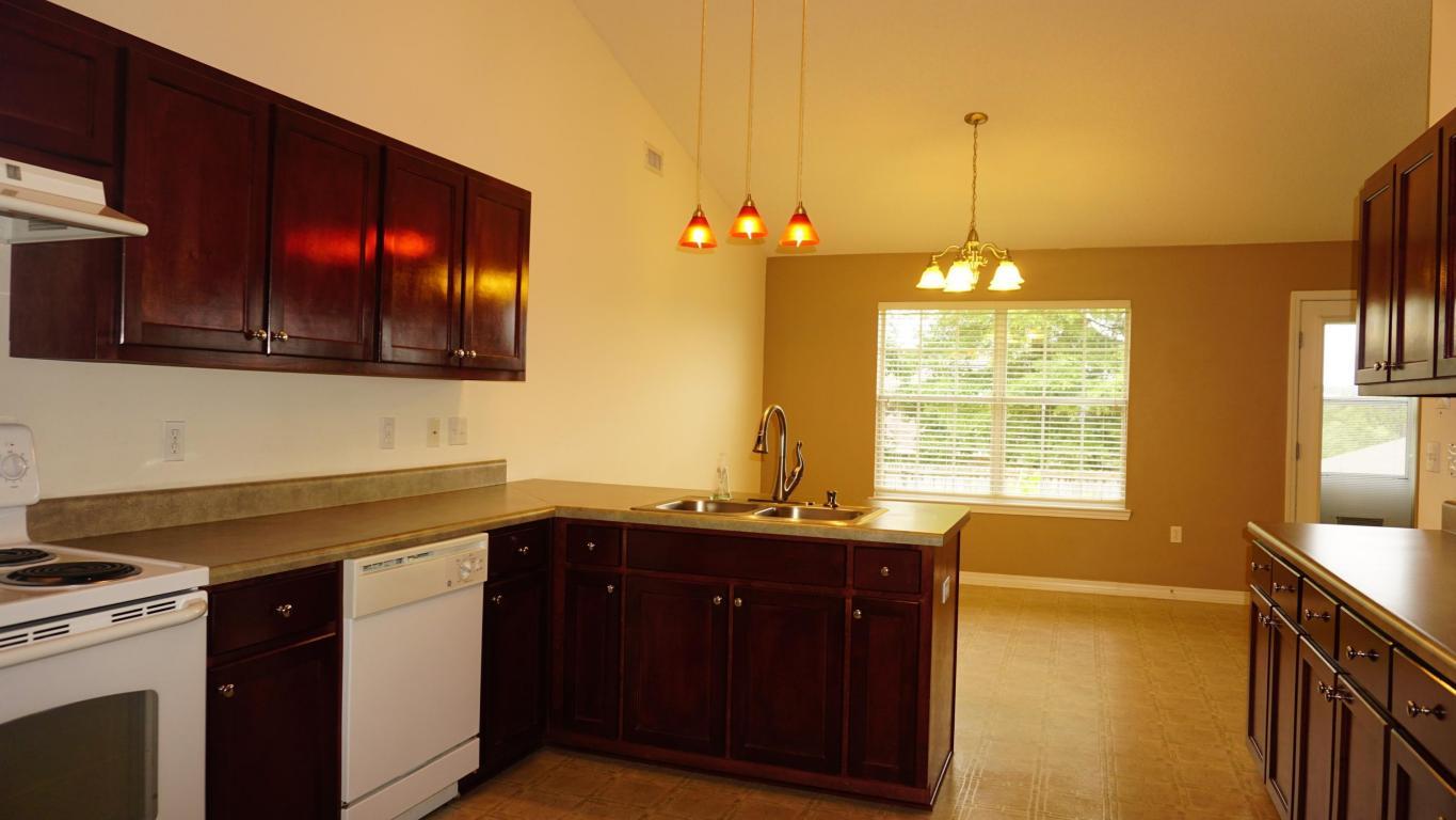 ALICIA PLACE - Residential Lease