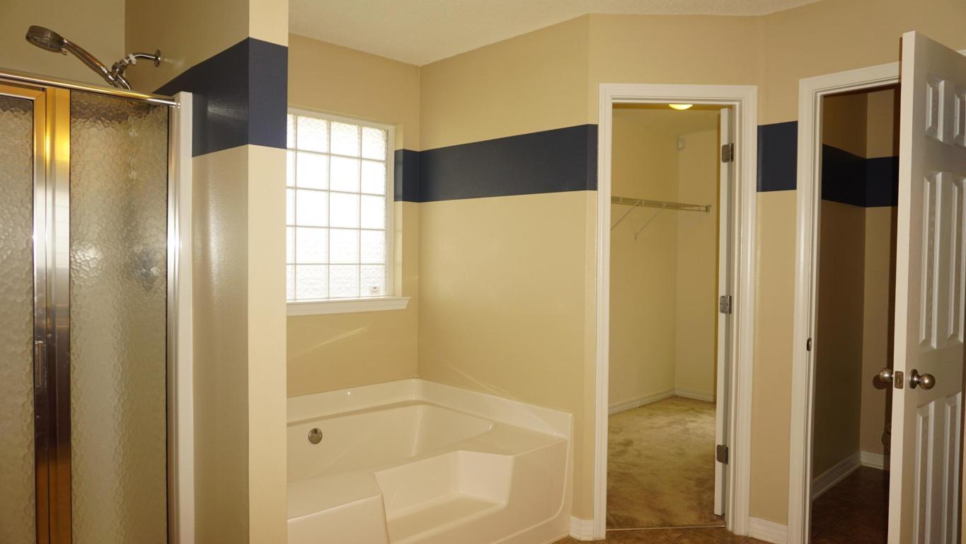 ALICIA PLACE - Residential Lease