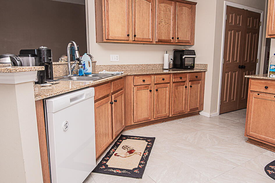 LEE FARMS PH II - Residential Lease