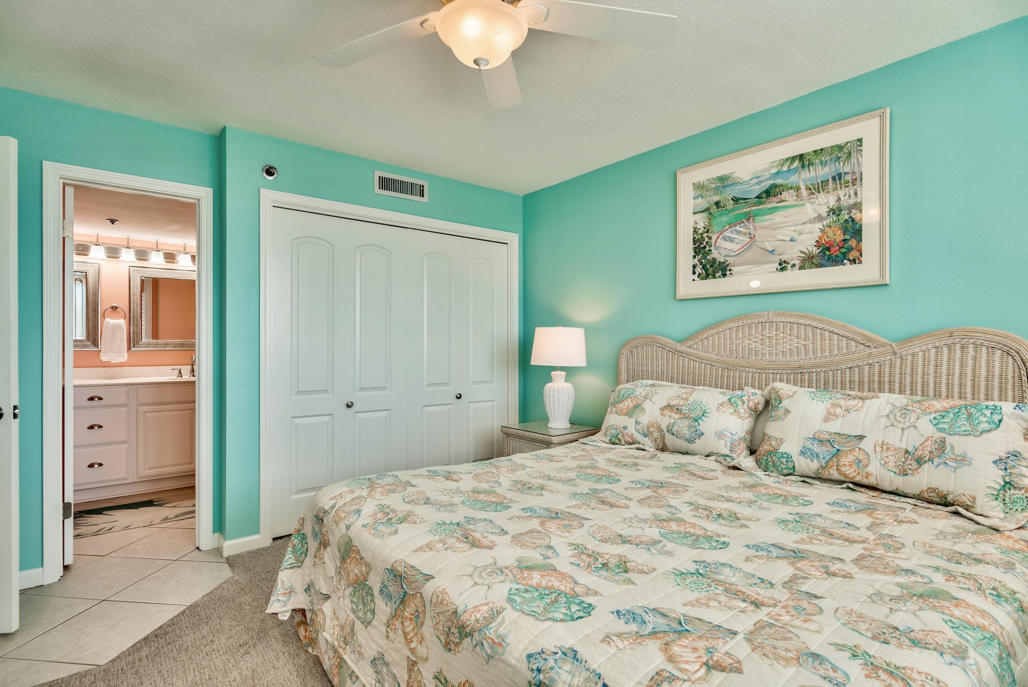 ISLANDER CONDO PH 2 - Residential