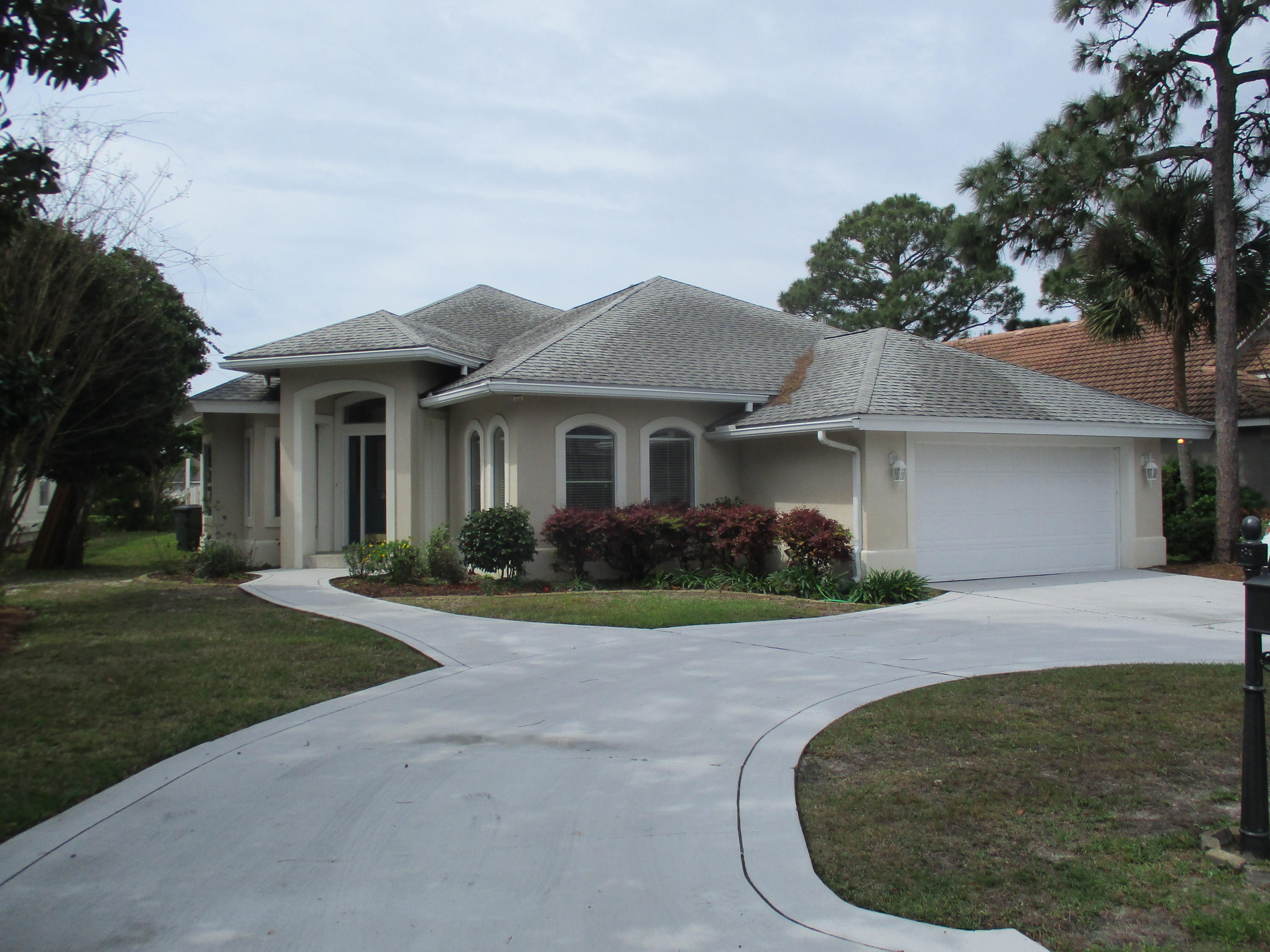 EMERALD LAKES PH 1 - Residential