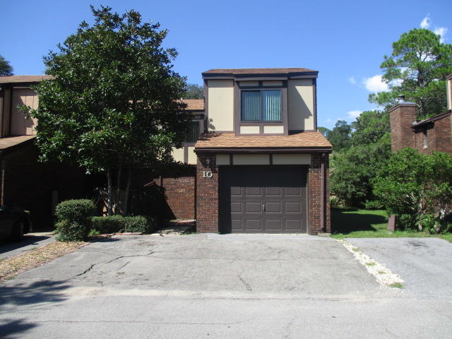 HIDDEN COVE T/H - Residential Lease